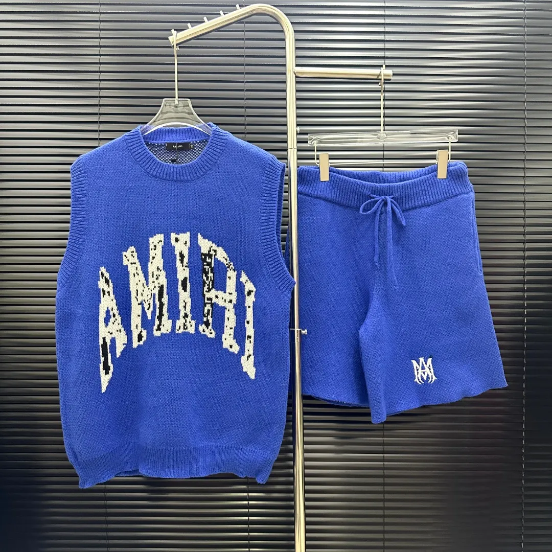 P360 The suit is not sold separately. Style: AMIRI casual knitted vest and shorts suit. Size: S-XXL. Fabric: wool blend. Accessories: full set of customized original accessories. No gender distinction. Same style for men and women.