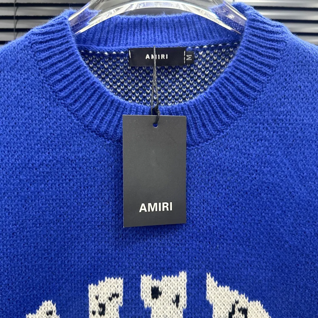 P360 The suit is not sold separately. Style: AMIRI casual knitted vest and shorts suit. Size: S-XXL. Fabric: wool blend. Accessories: full set of customized original accessories. No gender distinction. Same style for men and women.