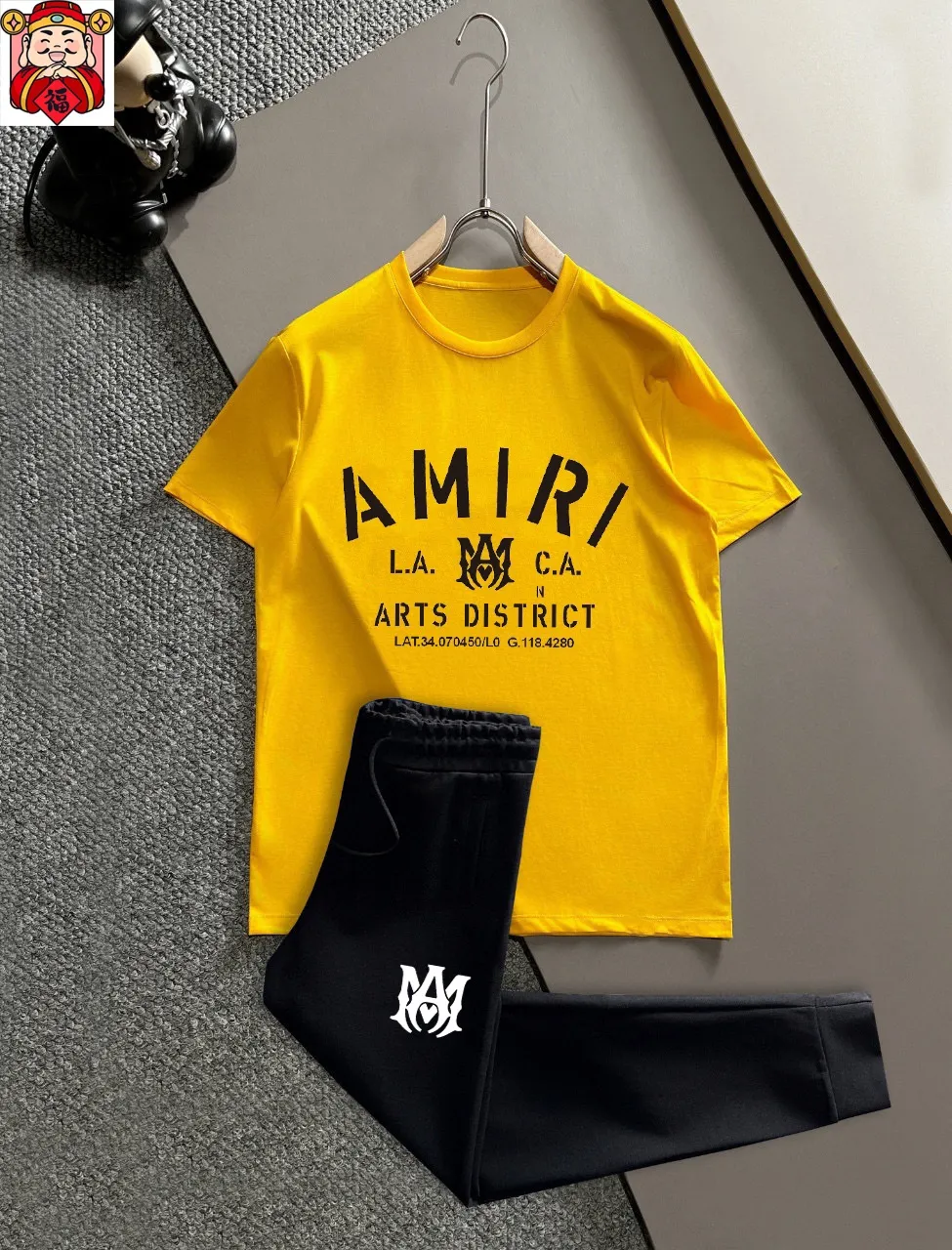 P330 💰 [AMIRI] (Fat Man Gospel) 2025 official website same style. World-renowned luxury brand. Summer men's (double mercerized) high-quality 🐂 suit. Made of imported original fabrics, fashionable and trendy in the season, versatile and popular. Simple and elegant, precise workmanship allows you to be at the top of fashion. Size: M-5XL (can be worn up to 220 pounds)
