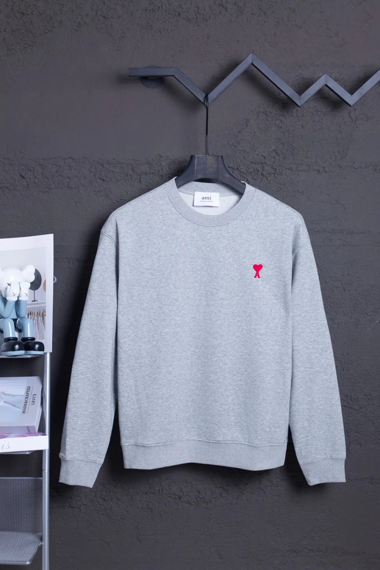 P146 AMI 25 autumn and winter new classic little love embroidered pullover sweatshirt, customized 360g pure cotton fabric, high version, new main wheat, washed wheat, same style for men and women, color: gray, size: S-XL
