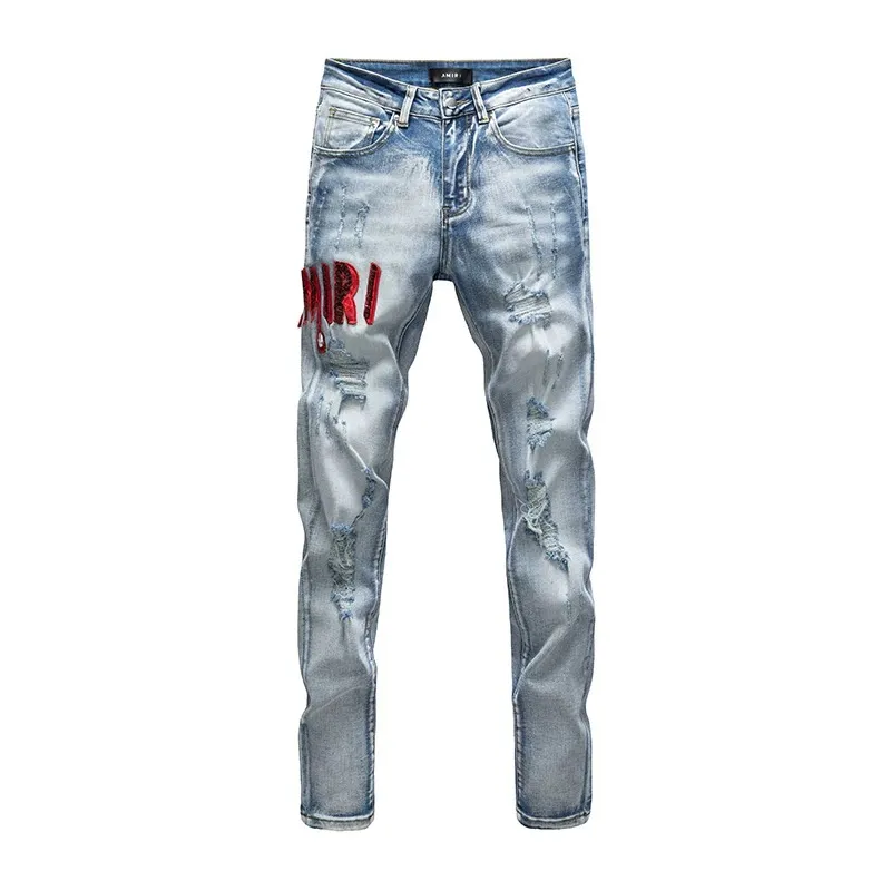 #N06 P246💰 (Extreme Version) AMIRI High Street Jeans Slim Fit Stretch Washed Knife Hole Trousers Men's Fashion AMIRI amiri is transliterated as Emil, which is the name of the founder. Mike Amiri, the founder of amiri, grew up in Los Angeles, USA. He was influenced by local street culture and Punk Rock since childhood, so he founded the amiri brand named after himself. A variety of trendy clothing meets the needs of different fashion players. Amiri clothing has novel and unique styles and is a well-known street brand in the United States. The styles and styles of many clothes are loved by many street photographers. The various clothing styles meet the dressing needs of different people, show their unique temperament, and show the trend of dressing. amiri's jeans are relatively famous. Not only do they have many styles, but the quality of the jeans is also very good. Many celebrities have also worn amiri brand jeans. Color: Picture color Size: 28, 30, 32, 34, 36 28 30 32 34 36 Waist 71 76 81 86 91 Qianlang 26.5 27.5 28.5 29.5 30.5 Hou Lang 37 38 39 40 41 Foot 14 14.8 15.6 16.4 17.2 Foreign Minister 100 102 104 106 107