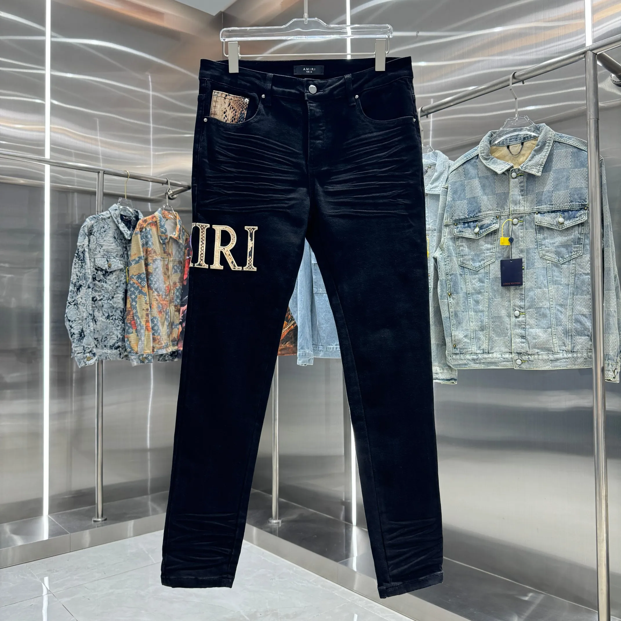 P290 Amiri letter embroidered slim fit stretch jeans Color Black Size 30 32 34 36 38