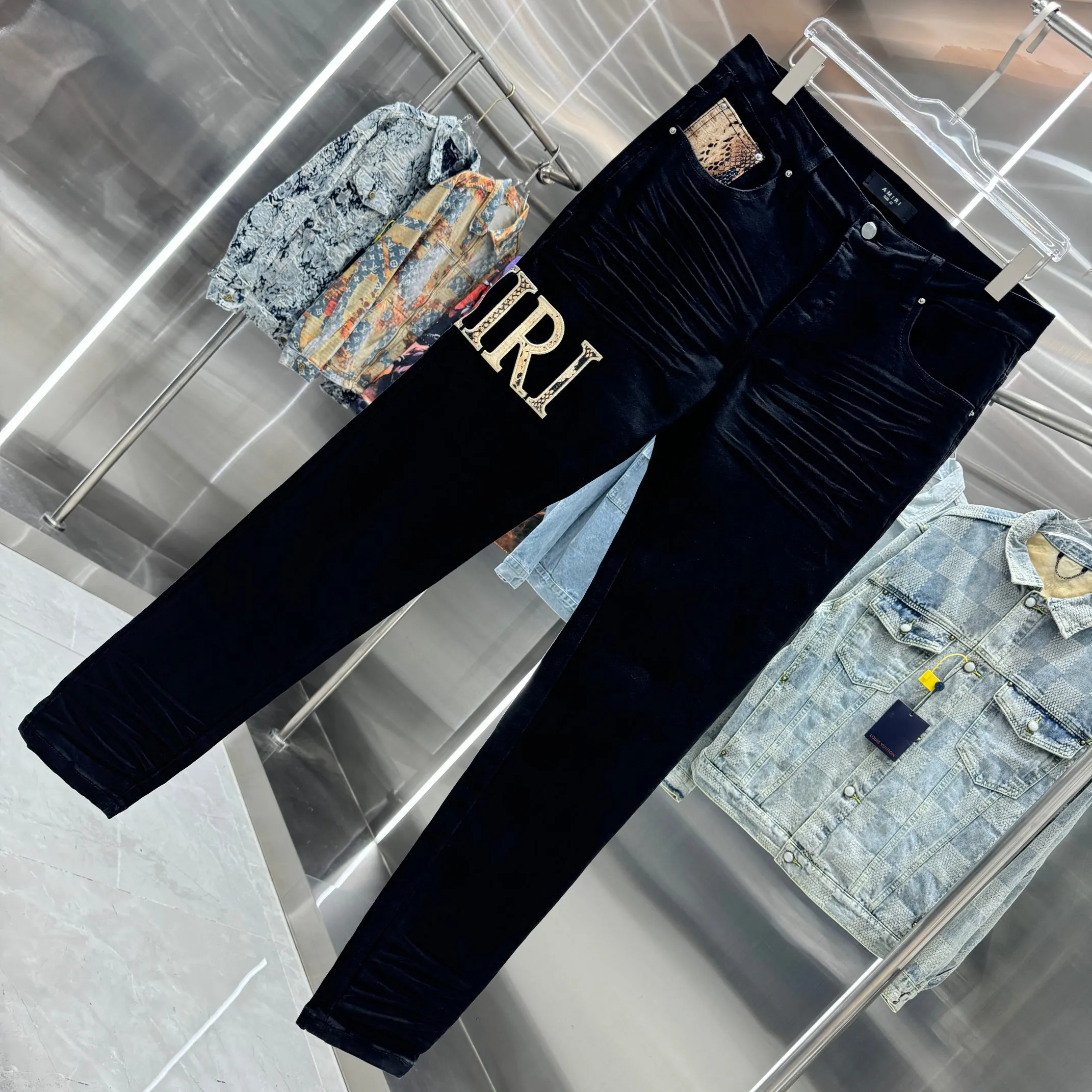 P290 Amiri letter embroidered slim fit stretch jeans Color Black Size 30 32 34 36 38