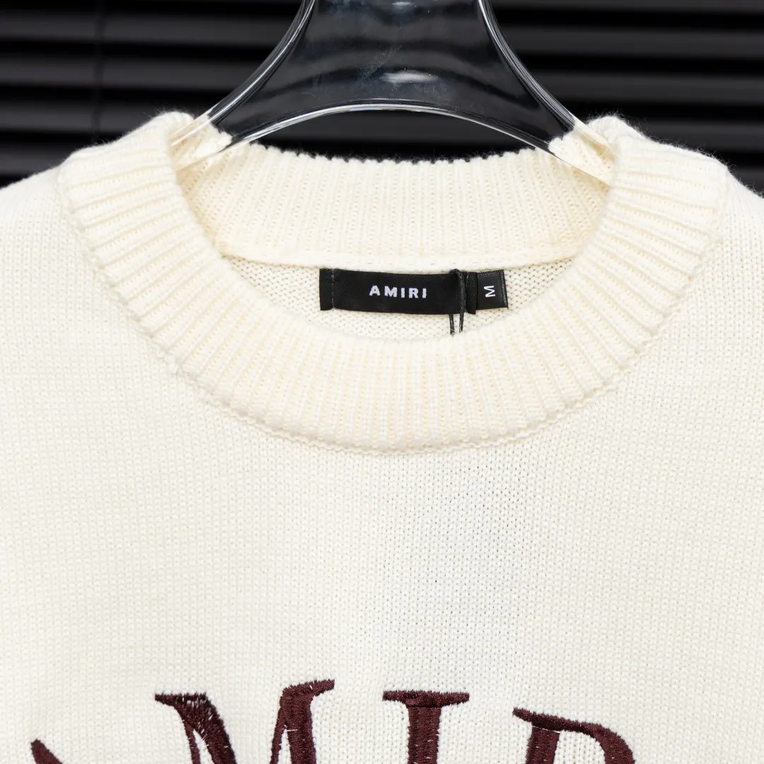 P290 Style: AMIRI high-density embroidered long-sleeved sweater Size: S-XXL Fabric: Wool blend Accessories: Full set of customized original accessories No gender distinction, same style for men and women