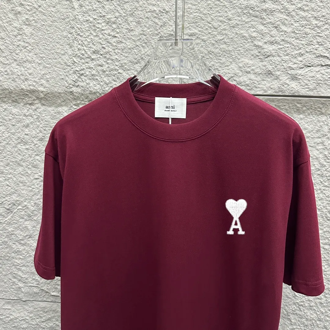 🅿️180 Ami* 2025 spring and summer new short-sleeved T-shirt, simple and classic embroidery with big love details, customized double yarn plain cotton fabric, same style for men and women. Color: black white Angora red Size: S (90-130 catties) M (120-150 catties) L (140-165 catties) XL (160-180 catties) XXL (180-210 pounds)