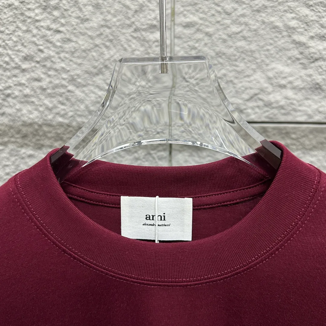 🅿️180 Ami* 2025 spring and summer new short-sleeved T-shirt, simple and classic embroidery with big love details, customized double yarn plain cotton fabric, same style for men and women. Color: black white Angora red Size: S (90-130 catties) M (120-150 catties) L (140-165 catties) XL (160-180 catties) XXL (180-210 pounds)
