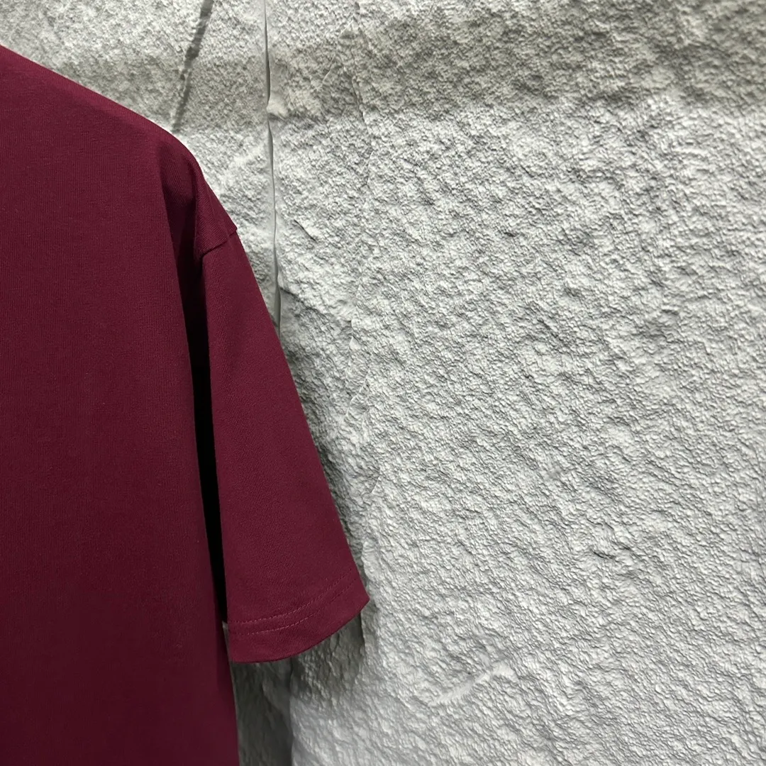 🅿️180 Ami* 2025 spring and summer new short-sleeved T-shirt, simple and classic embroidery with big love details, customized double yarn plain cotton fabric, same style for men and women. Color: black white Angora red Size: S (90-130 catties) M (120-150 catties) L (140-165 catties) XL (160-180 catties) XXL (180-210 pounds)