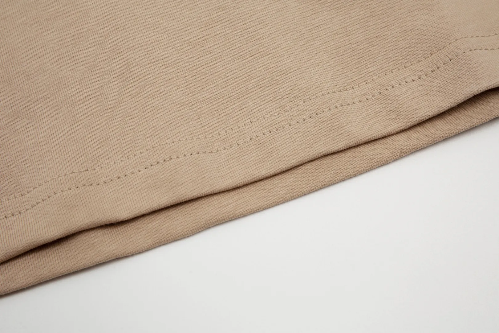 Ami Amy 2024ss autumn classic small embroidered love short sleeves ✅240G Xinjiang long-staple cotton top double yarn, shrinkage rate controlled at 2%, export-grade solid color quality, truly not easy to deform, shrink, and not fade ✅The maximum size can be worn 230 pounds, no pressure to export to Europe and the United States, sizes S-XL Color: 7 colors, white, black, gray, blue, navy, dark green, coffee