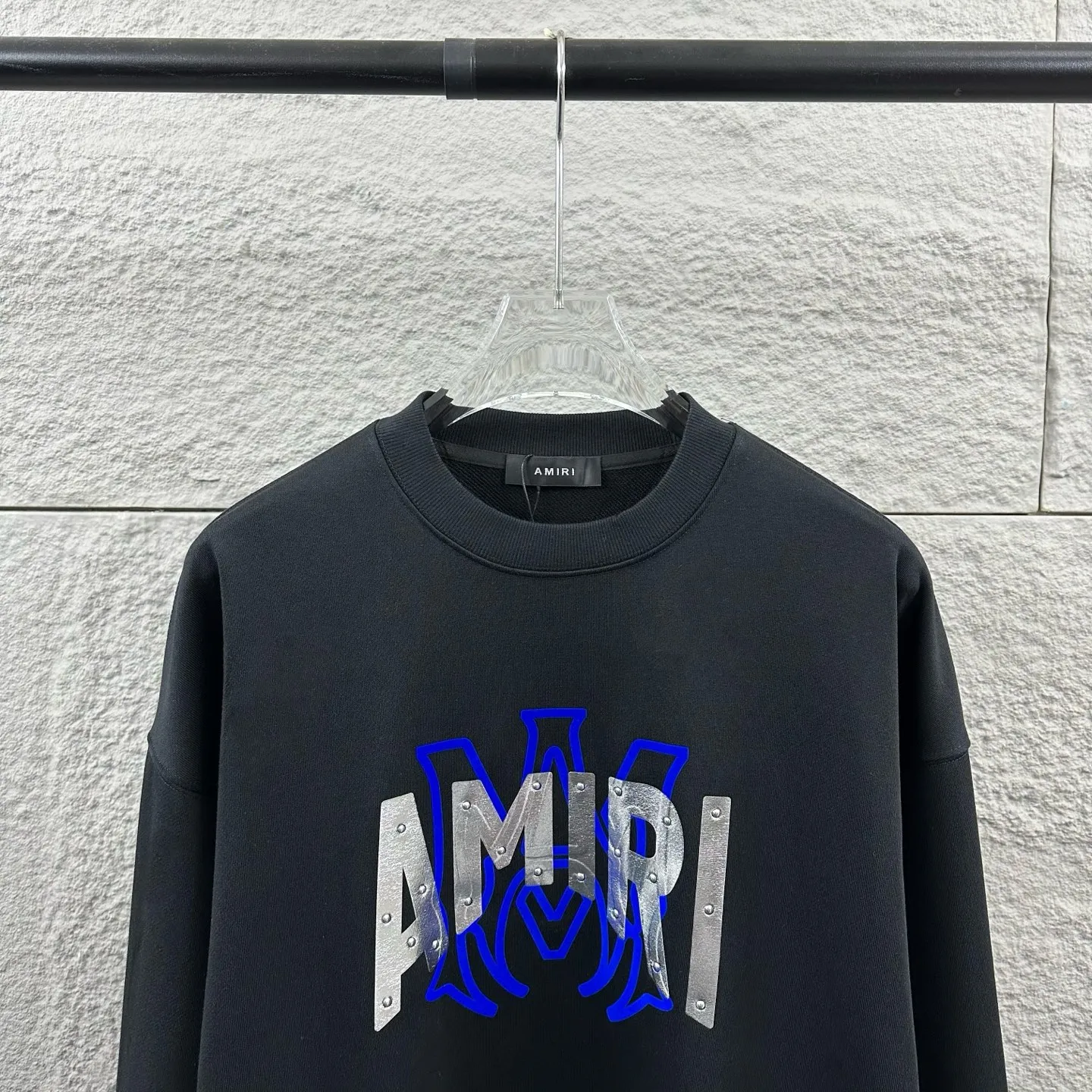 P220 Amiri* 2025 early autumn and winter new long-sleeved sweatshirt, classic letter silicone technology + three-dimensional flocking, custom terry fabric, round neck pullover, same style for men and women Color: black white Size: S (90-130 catties) M (120-150 catties) L (140-165 catties) XL (160-180 catties) XXL (180-210 pounds)