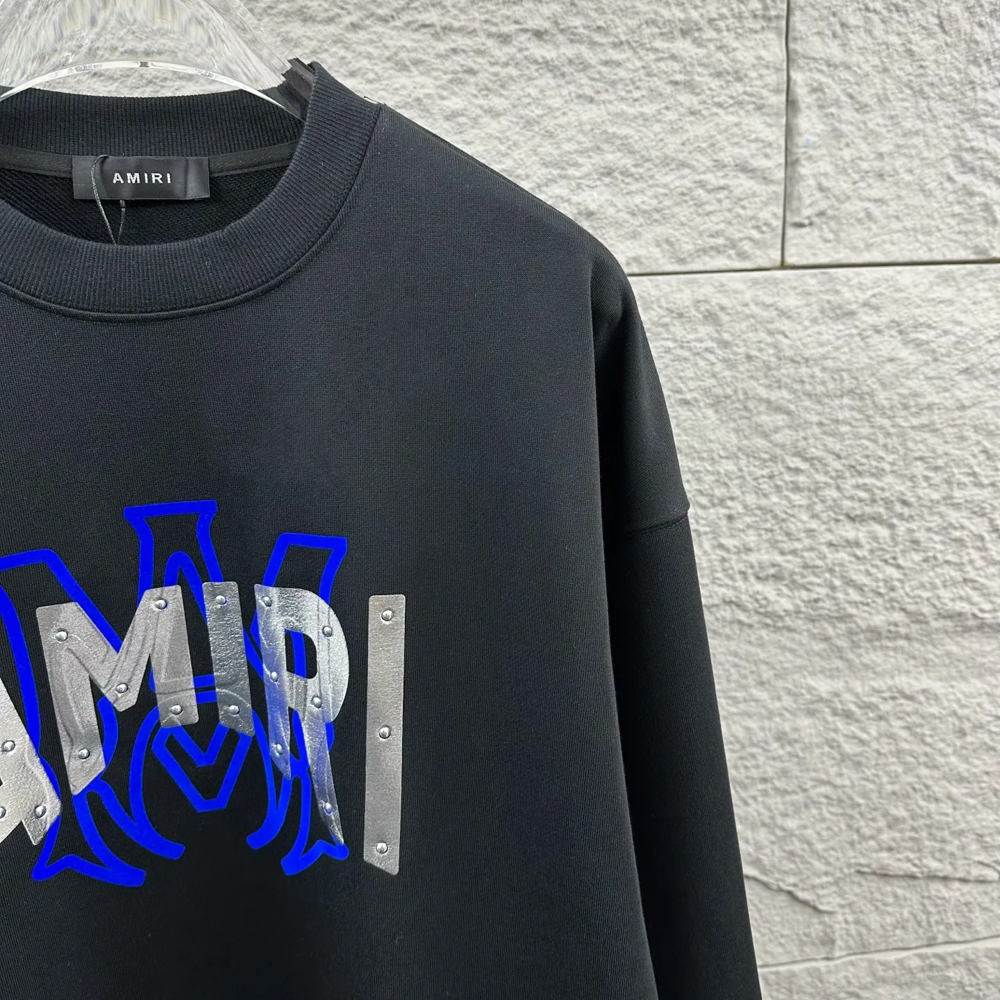 P220 Amiri* 2025 early autumn and winter new long-sleeved sweatshirt, classic letter silicone technology + three-dimensional flocking, custom terry fabric, round neck pullover, same style for men and women Color: black white Size: S (90-130 catties) M (120-150 catties) L (140-165 catties) XL (160-180 catties) XXL (180-210 pounds)