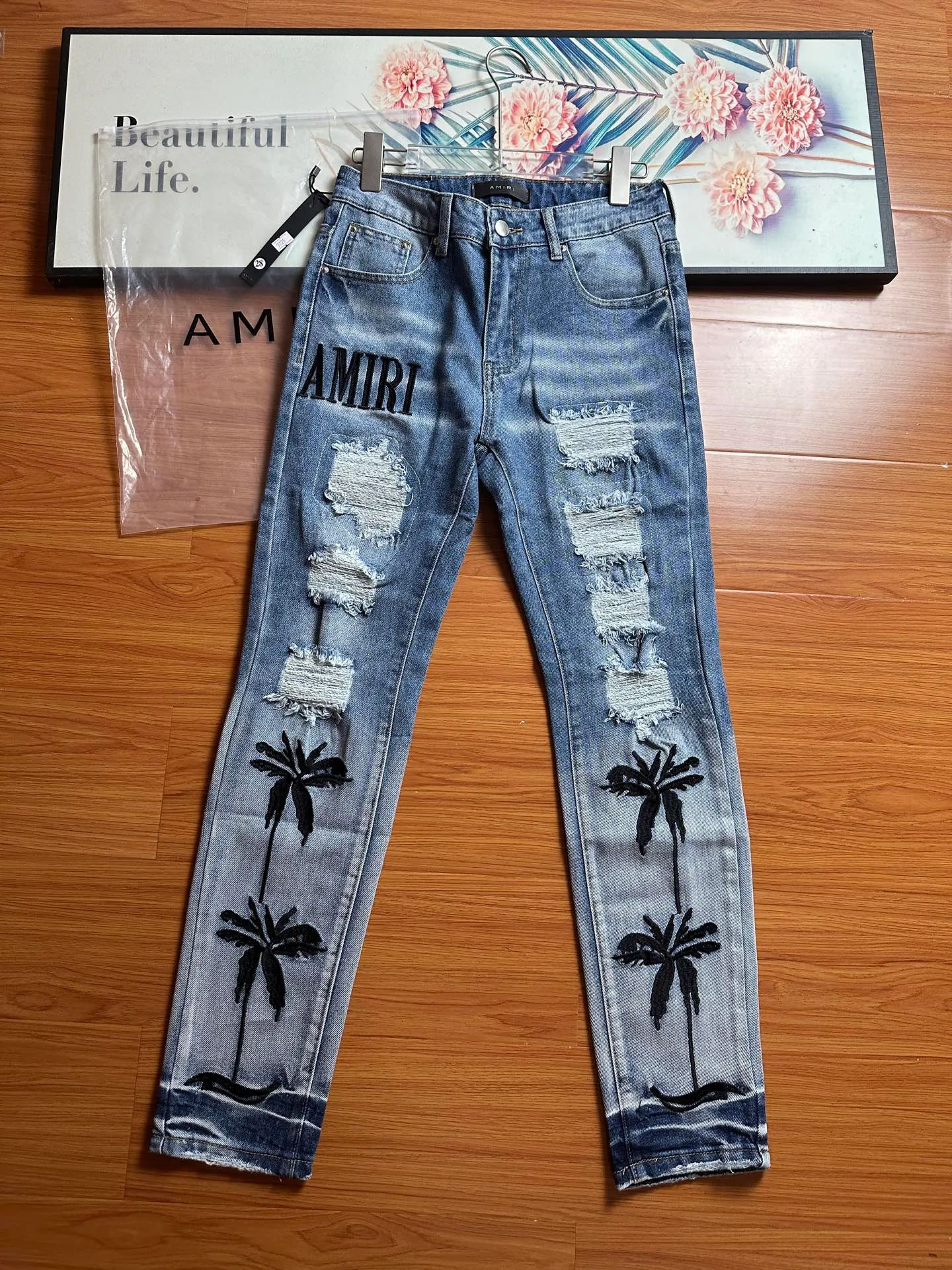 P210 💰 AMIRI's new washed and distressed destroyed coconut tree letter LOGO embroidered high street small-leg narrow-leg jeans Color: Dark Blue Size: S M L xL