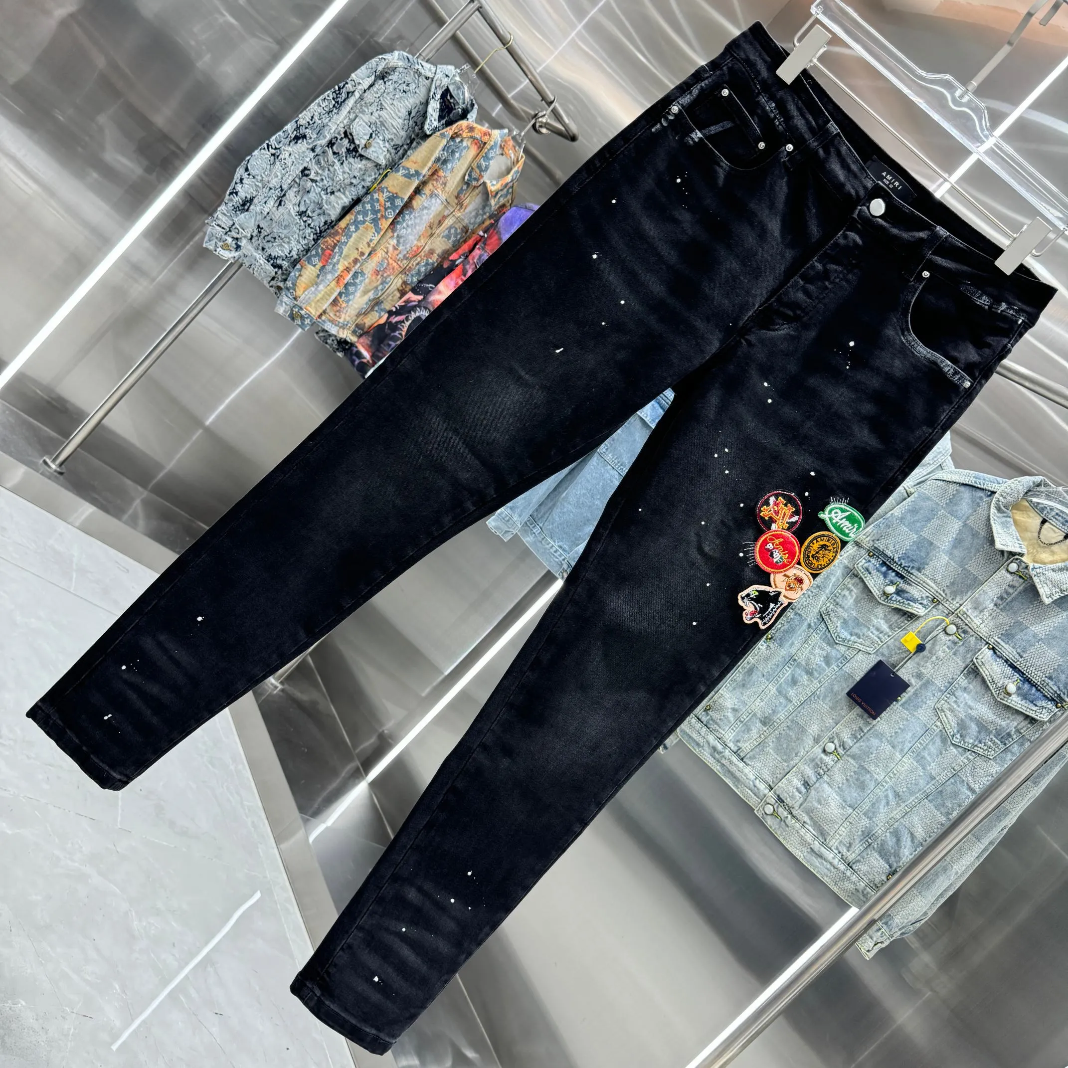 P290 Amiri graffiti patch pattern embroidered street fashion slim fit stretch jeans Color Black Size 30 32 34 36 38