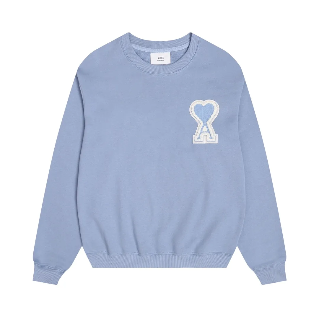 P150 Style No. 204 2025 embroidered large chapter style (with matching straight-leg sweatpants without color difference) AMI 2025 autumn and winter classic large chapter round neck sweatshirt 15 colors to meet everyone's needs. The fabric is made of 380 grams of pure cotton fabric, which is thick and textured. The whole network's counters purchase quality supporting output, which perfectly restores the genuine Zhang Zi. All thick wool knits are used. The absolute quality can be compared with any store in the market at will. There is no color difference in the fixed-dyed threads. The detailed accessories and tag packaging are all 1:1 with the genuine products. The ingenuity spirit gives back to customers.   Color: 15 colors as shown below Code number: S M L XL