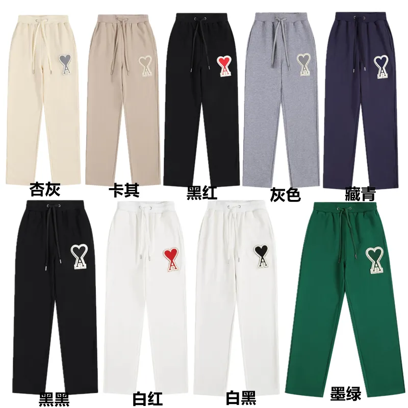P150 Style No. 204 2025 embroidered large chapter style (with matching straight-leg sweatpants without color difference) AMI 2025 autumn and winter classic large chapter round neck sweatshirt 15 colors to meet everyone's needs. The fabric is made of 380 grams of pure cotton fabric, which is thick and textured. The whole network's counters purchase quality supporting output, which perfectly restores the genuine Zhang Zi. All thick wool knits are used. The absolute quality can be compared with any store in the market at will. There is no color difference in the fixed-dyed threads. The detailed accessories and tag packaging are all 1:1 with the genuine products. The ingenuity spirit gives back to customers.   Color: 15 colors as shown below Code number: S M L XL