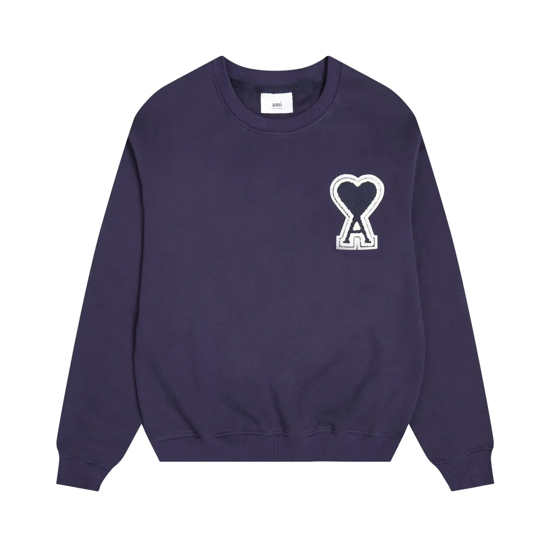 P150 Style No. 204 2025 embroidered large chapter style (with matching straight-leg sweatpants without color difference) AMI 2025 autumn and winter classic large chapter round neck sweatshirt 15 colors to meet everyone's needs. The fabric is made of 380 grams of pure cotton fabric, which is thick and textured. The whole network's counters purchase quality supporting output, which perfectly restores the genuine Zhang Zi. All thick wool knits are used. The absolute quality can be compared with any store in the market at will. There is no color difference in the fixed-dyed threads. The detailed accessories and tag packaging are all 1:1 with the genuine products. The ingenuity spirit gives back to customers.   Color: 15 colors as shown below Code number: S M L XL