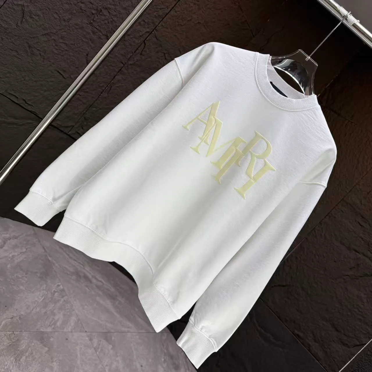 P200 AMIRI* 2025 autumn and winter new round neck sweatshirt 400g terry cotton letter logo three-dimensional foam Color: Black White Gray Purple Size: S M L XL XXL