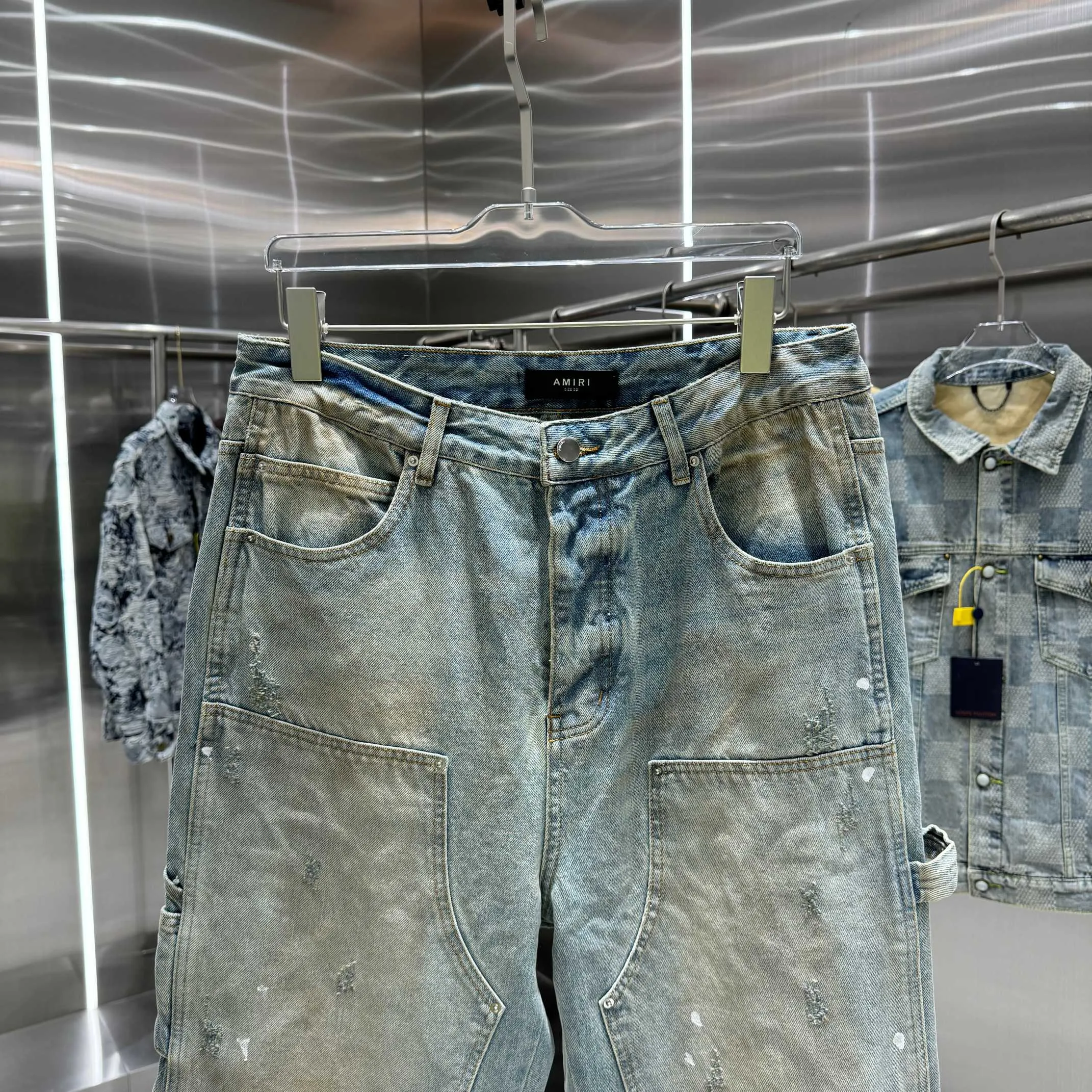P290 Amiri ripped graffiti workwear street fashion loose straight jeans Color Light Blue Size 30 32 34 36 38