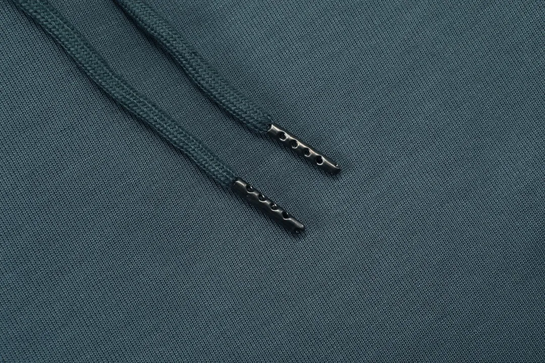 🅿️200 AMI 2025 new style, light luxury, embroidered love letter logo, essential for daily commuting for men and women, casual shorts ·Customized terry fabrics ·Elastic + drawstring adjustable waistband ·Imported machine high-density embroidery technology ·Waist label, hangtag, three washing marks complete Color: gray green Size: M L XL XXL XXXL