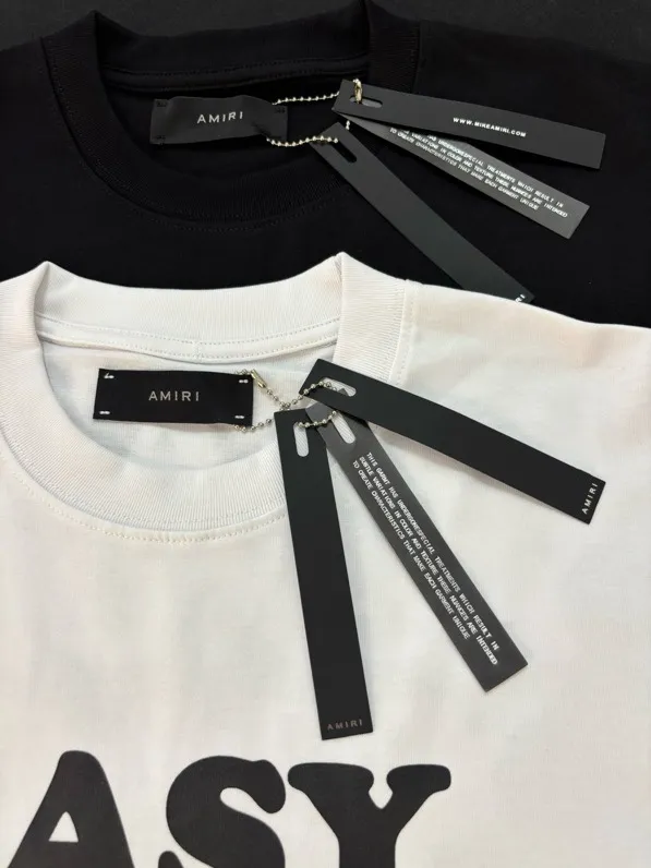 748 model P114 AMIRI real shot black white hanging shot S. M. L. XL