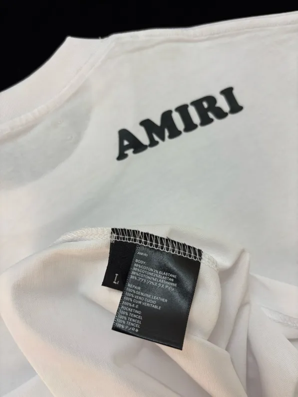748 model P114 AMIRI real shot black white hanging shot S. M. L. XL