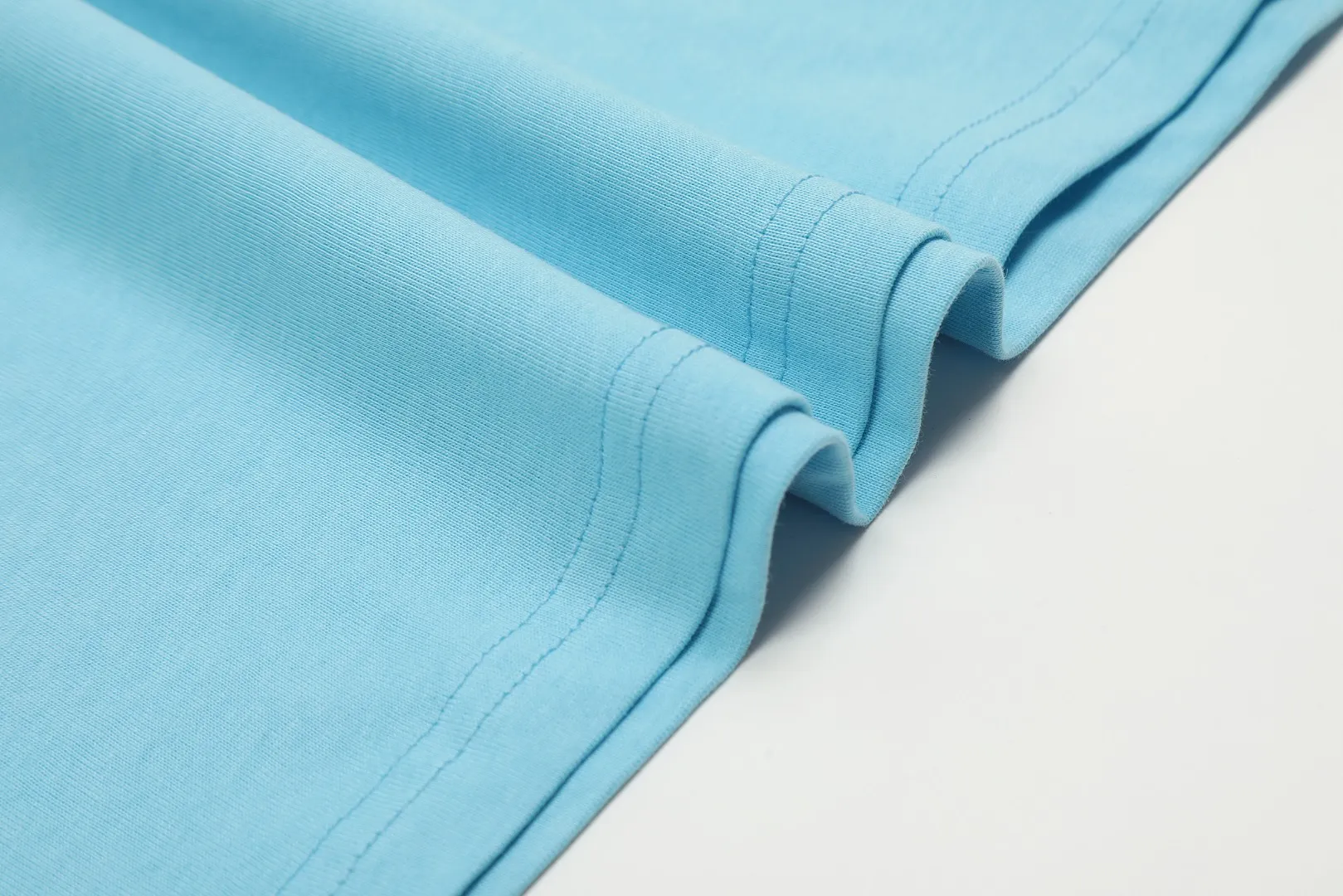 Ami Amy 2024ss autumn classic small embroidered love short sleeves ✅240G Xinjiang long-staple cotton top double yarn, shrinkage rate controlled at 2%, export-grade solid color quality, truly not easy to deform, shrink, and not fade ✅Maximum size can be worn 230 pounds, no pressure to export to Europe and the United States, size S-XL Color: 7 colors, white, black, gray, sky blue, navy, sapphire blue, dark green, coffee, brown, apricot Egg yolk, wine red, meat powder, taro purple