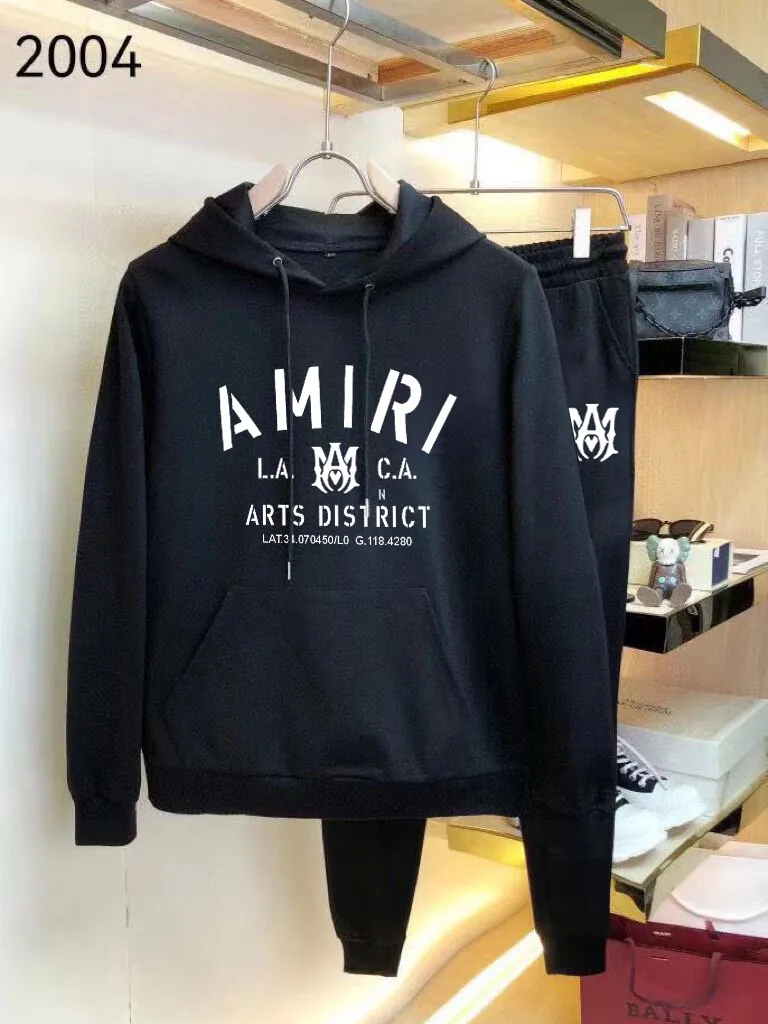 P380 💰 [AMIRI] (Gospel for Fatty) hot-selling suit is coming. Focus on the original version of the official website. 2025 new hot-selling sweatshirt suit. The original order is the best product🇭🇰. It is the meticulous work of top designers. It has a fitting and perfect upper body effect. All-natural high-quality Roman cotton 100%, close-fitting comfort, noble and elegant! Original hardware embodies elegance and nobility! Counter size: M-5XL (maximum wear up to 220 pounds)