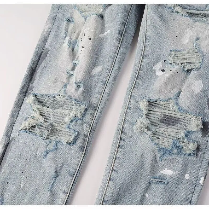 P220 💰 AMIRI patch embroidery jeans trousers AMIRI high street basic ripped tight elastic jeans trousers amiri brand jeans break the production process and cutting of the original jeans, the fabrics are softer and more comfortable Hand-sewn collar label Customized logo buttons Genuine leather tag Color: Picture color Size: 30-32-34-36