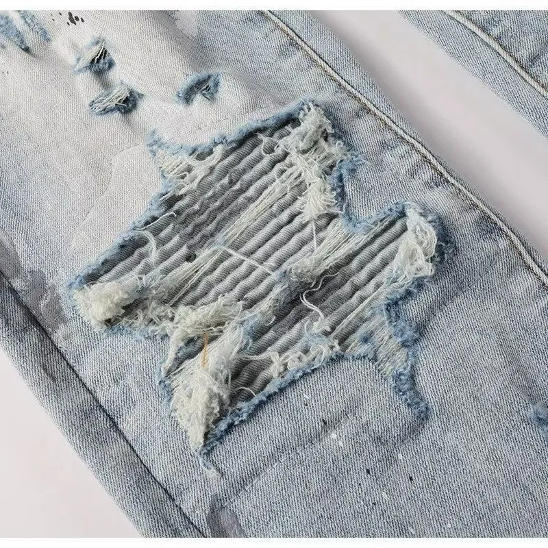 P220 💰 AMIRI patch embroidery jeans trousers AMIRI high street basic ripped tight elastic jeans trousers amiri brand jeans break the production process and cutting of the original jeans, the fabrics are softer and more comfortable Hand-sewn collar label Customized logo buttons Genuine leather tag Color: Picture color Size: 30-32-34-36