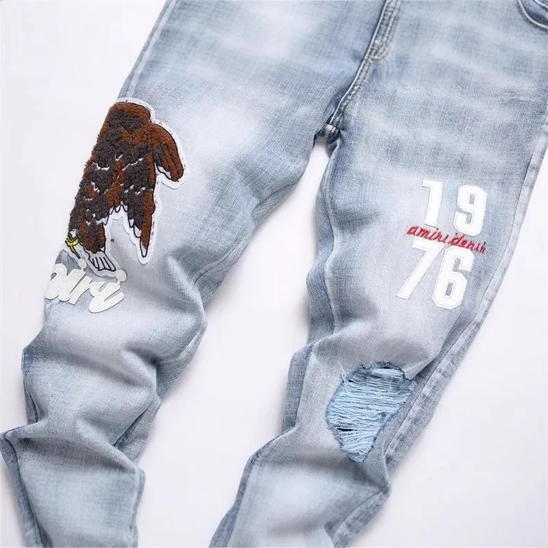 P168 💰 AMIRI patch embroidery jeans trousers AMIRI high street basic ripped tight elastic jeans trousers amiri brand jeans break the production process and cutting of the original jeans, the fabrics are softer and more comfortable Hand-sewn collar label Customized logo buttons Genuine leather tag Color: Picture color Size: 30-32-34-36
