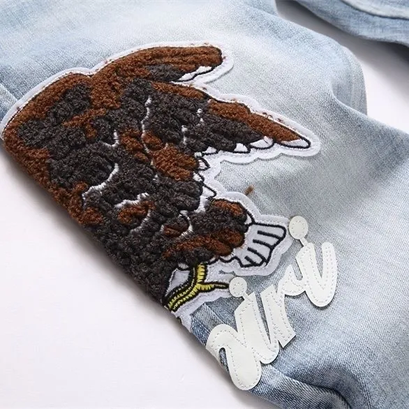 P168 💰 AMIRI patch embroidery jeans trousers AMIRI high street basic ripped tight elastic jeans trousers amiri brand jeans break the production process and cutting of the original jeans, the fabrics are softer and more comfortable Hand-sewn collar label Customized logo buttons Genuine leather tag Color: Picture color Size: 30-32-34-36