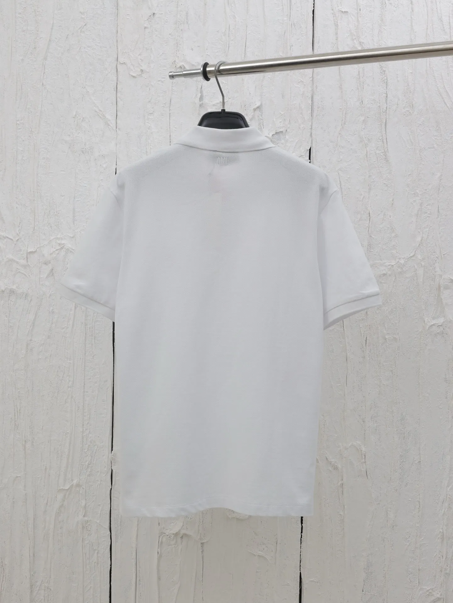 🅿️310 Ami Paris*/25 new love embroidered Polo shirt adopts imported machine embroidery technology and uses advanced computer control system and precision mechanical components to realize Ami love embroidery operation with high precision. The lines are smooth and delicate. The fabrics have been washed and feel better. Not easy to deform, not easy to shrink, not easy to fade, and maintain long-term beauty. Size: S/M/L/XL