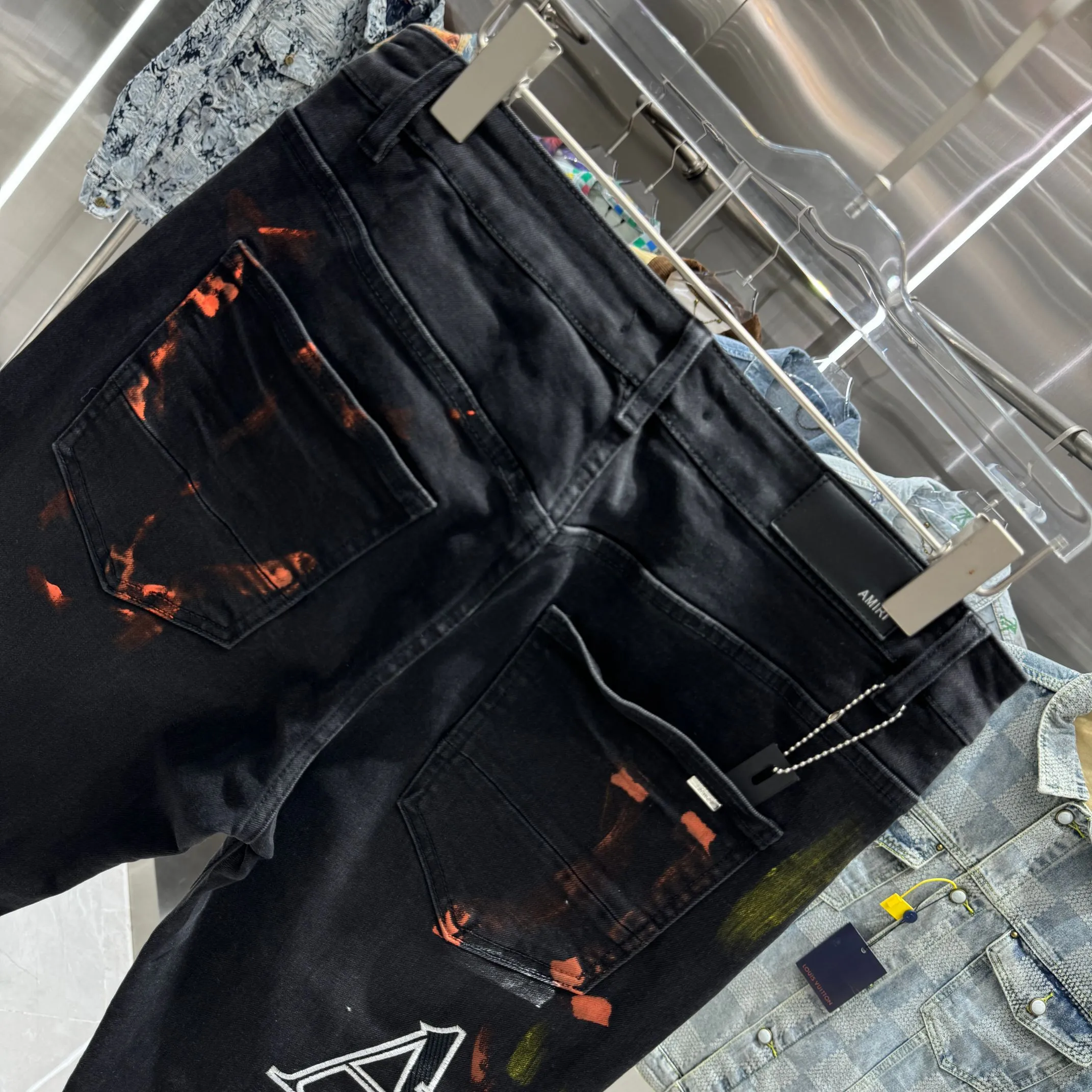 P290 Amiri graffiti letter embroidery street fashion slim fit stretch jeans Color Black Size 30 32 34 36 38