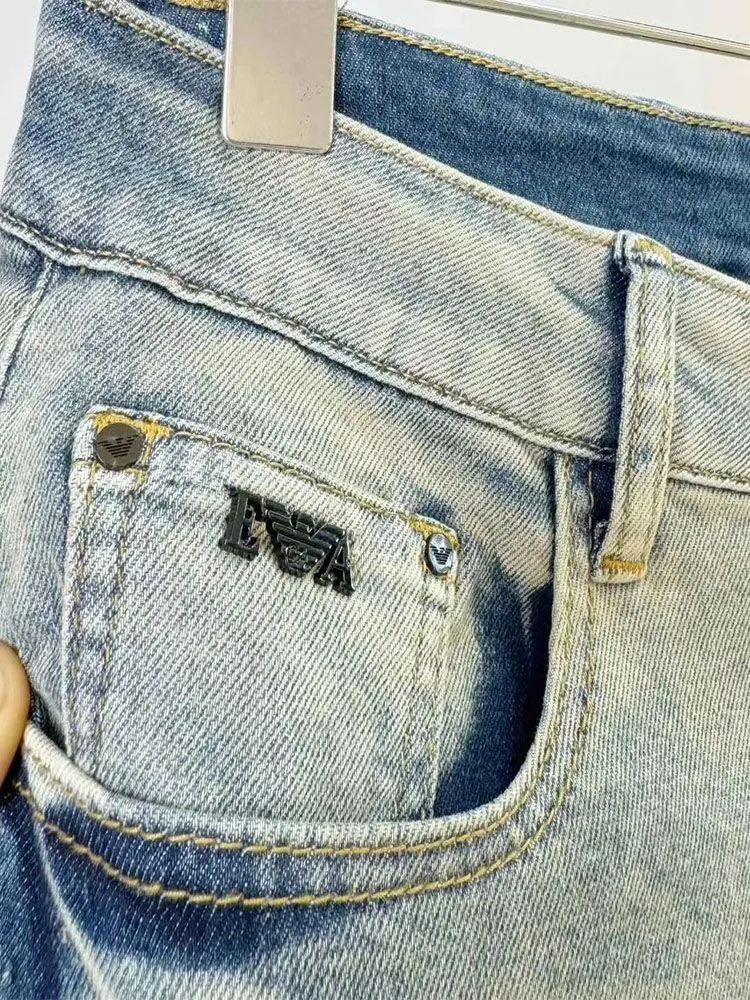 P180 Classic and versatile AMANI jeans. The back pockets are molded and customized with full-print logos. They are very label-like. The high-end leather tags are soul-like, retro, fashionable and modern, perfectly flaunting the brand’s identity! High-grade imported denim raw-color fabrics are supplied to customers. Pure 14oz denim fabrics from Okayama, Japan are specially selected. The heavy-duty environmentally friendly plant enzyme washing process makes the fabrics perfectly transformed and sublimated. The texture has a light retro color, which enriches the overall vision! The classic SLIM tailoring version has impeccable upper body effect. It can be matched with any top in the wardrobe. It is suitable for both business and leisure. It is suitable for various daily wear. The upper body is full of style. It is an invincible and versatile product. It is a must-have type for quality control! Color: Picture color Size: M-XXL