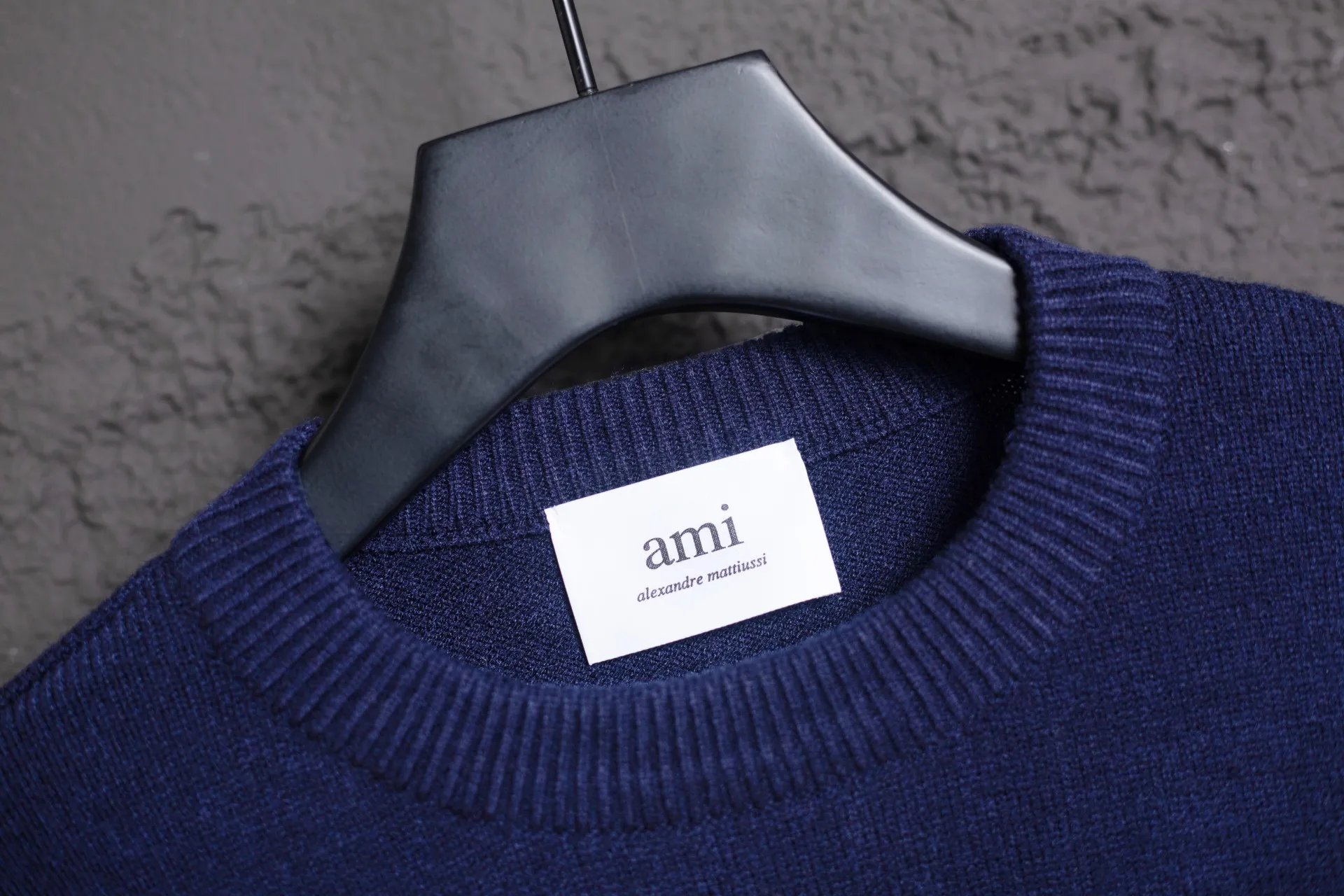 P170 AMI's new classic love chapter crew neck sweater, the highest version, supports comparison, color: royal blue, size: S-XL