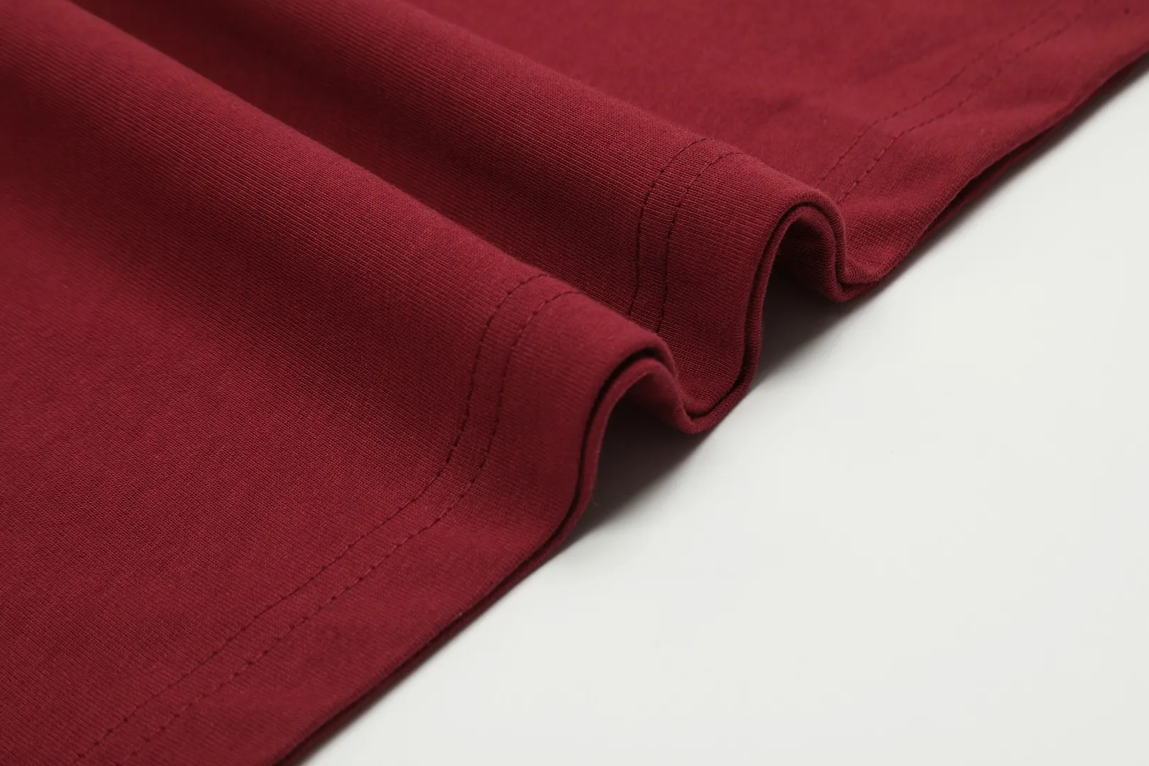 Ami Amy 2024ss autumn classic small embroidered love short sleeves ✅240G Xinjiang long-staple cotton top double yarn, shrinkage rate controlled at 2%, export-grade solid color quality, truly not easy to deform, shrink, and not fade ✅Maximum size can be worn 230 pounds, no pressure to export to Europe and the United States, size S-XL Color: 7 colors, white, black, gray, sky blue, navy, sapphire blue, dark green, coffee, brown, apricot Egg yolk, wine red, meat powder, taro purple