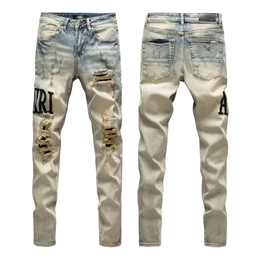#N11 P246💰 (Top version) AMIRI hot-selling high street jeans, slim-fit stretch washed knife-cut trousers for men, AMIRI amiri is transliterated as Emil, which is the name of the founder. Mike Amiri, the founder of amiri, grew up in Los Angeles, USA. He was influenced by local street culture and Punk Rock since childhood, so he founded the amiri brand named after himself. A variety of trendy clothing meets the needs of different trendy players. Amiri clothing has novel and unique styles and is a well-known street brand in the United States. The styles and styles of many clothes are loved by many street photographers. The various clothing styles meet the dressing needs of different people, show their unique temperament, and show the trend of dressing. amiri's jeans are relatively famous. Not only do they have many styles, but the quality of the jeans is also very good. Many celebrities have also worn amiri brand jeans. Color: Picture color Size: 28, 30, 32, 34, 36 28 30 32 34 36 Waist 71 76 81 86 91 Qianlang 26.5 27.5 28.5 29.5 30.5 Hou Lang 37 38 39 40 41 Foot 14 14.8 15.6 16.4 17.2 Foreign Minister 100 102 104 106 107