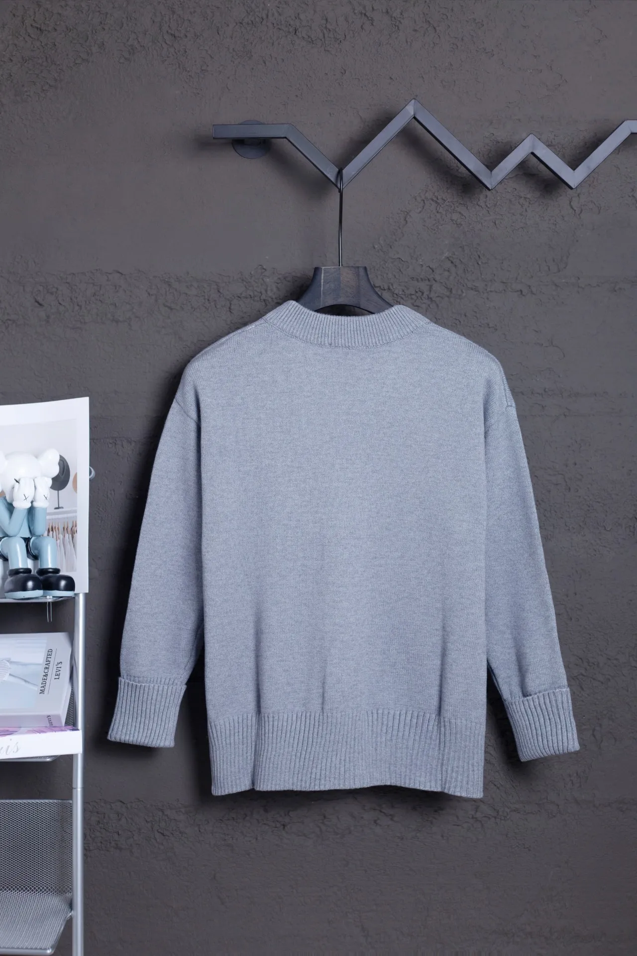 P186 Style No.: MQ802 AMI Classic Big Love Series Jacquard Cardigan Sweater Highest Version Supports Comparison Color: Dark Gray, Size: S-XL