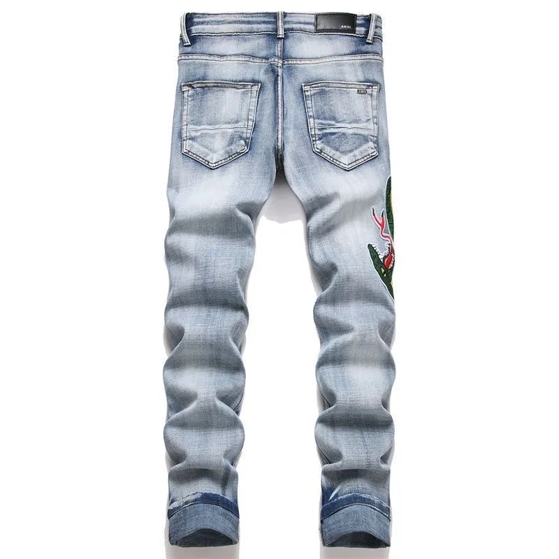 #M90 P168💰 AMIRI patch embroidery jeans trousers AMIRI high street basic ripped tight elastic jeans trousers amiri brand jeans break the production process and cutting of the original jeans, the fabrics are softer and more comfortable Hand-sewn collar label Customized logo buttons Genuine leather tag Color: Picture color Size: 30-32-34-36
