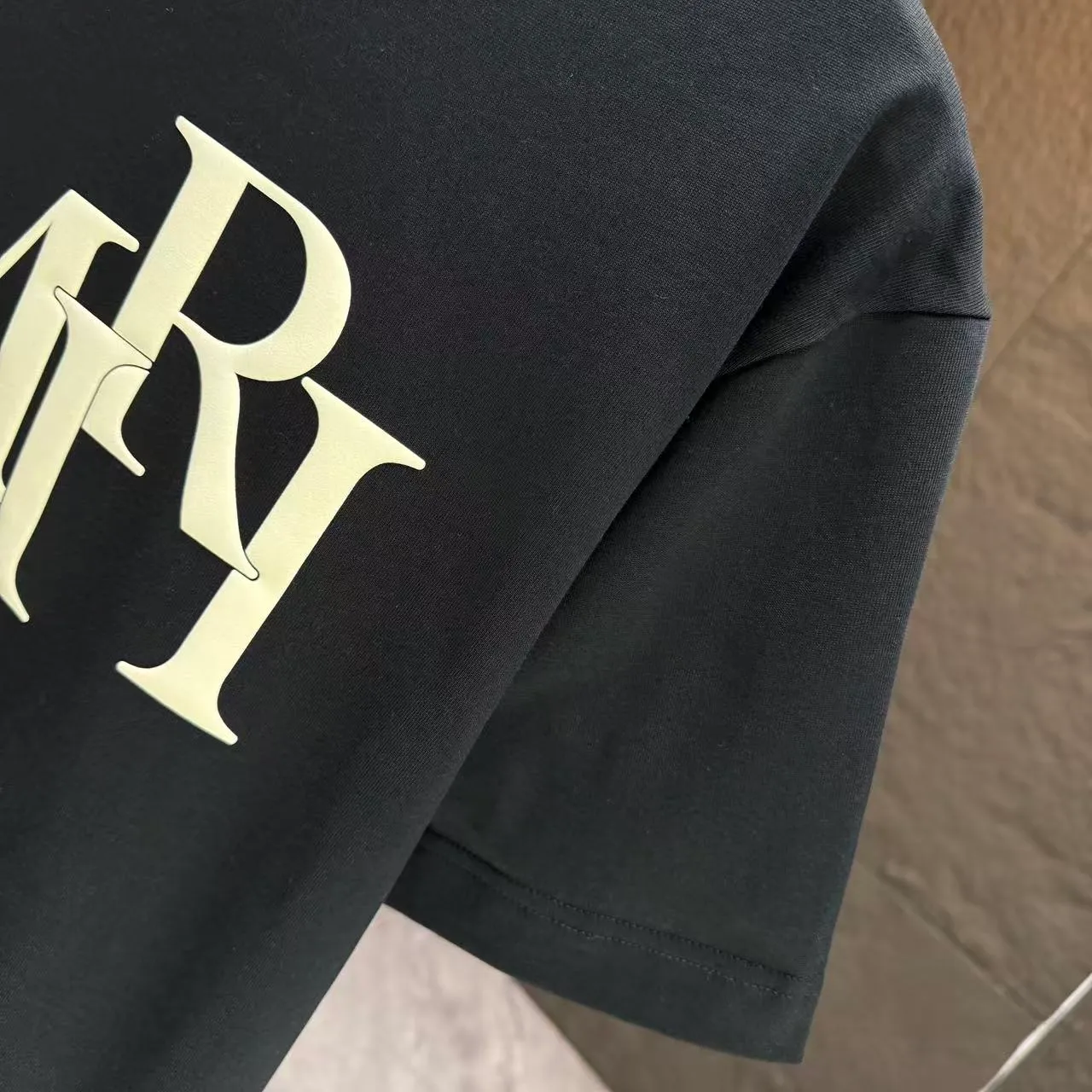 P140 AMIRI* 2025 autumn and winter new short-sleeved T-shirt, customized pure cotton letter logo, three-dimensional foaming, color: black, white, smart color, dark blue, code number: S M L XL XXL