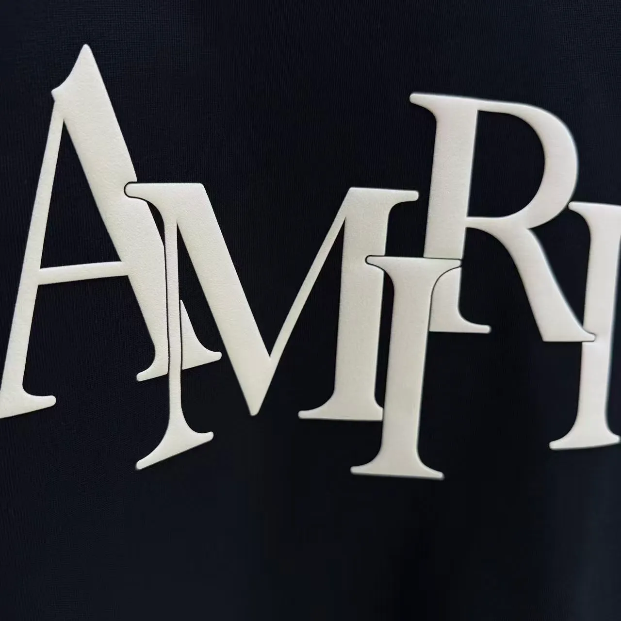 P140 AMIRI* 2025 autumn and winter new short-sleeved T-shirt, customized pure cotton letter logo, three-dimensional foaming, color: black, white, smart color, dark blue, code number: S M L XL XXL