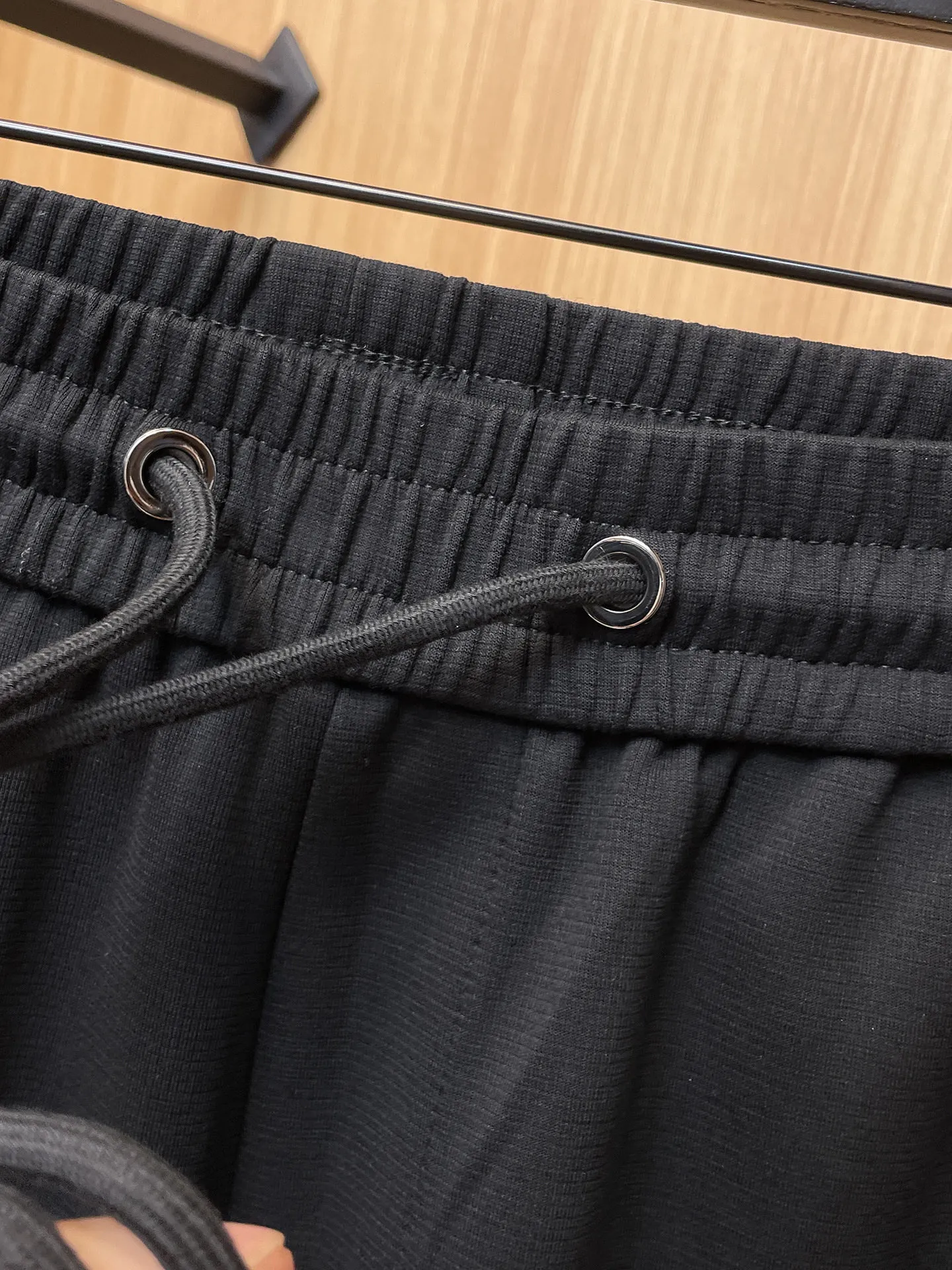 P280 Amiri 🆕2025 new autumn and winter casual pants! The official website will be released simultaneously. The brand's classic LOGO casual pants are made of customized fabrics, which are extremely comfortable and have a strong touch. Highly recognisable, perfect appearance and craftsmanship. Size: M-3XL