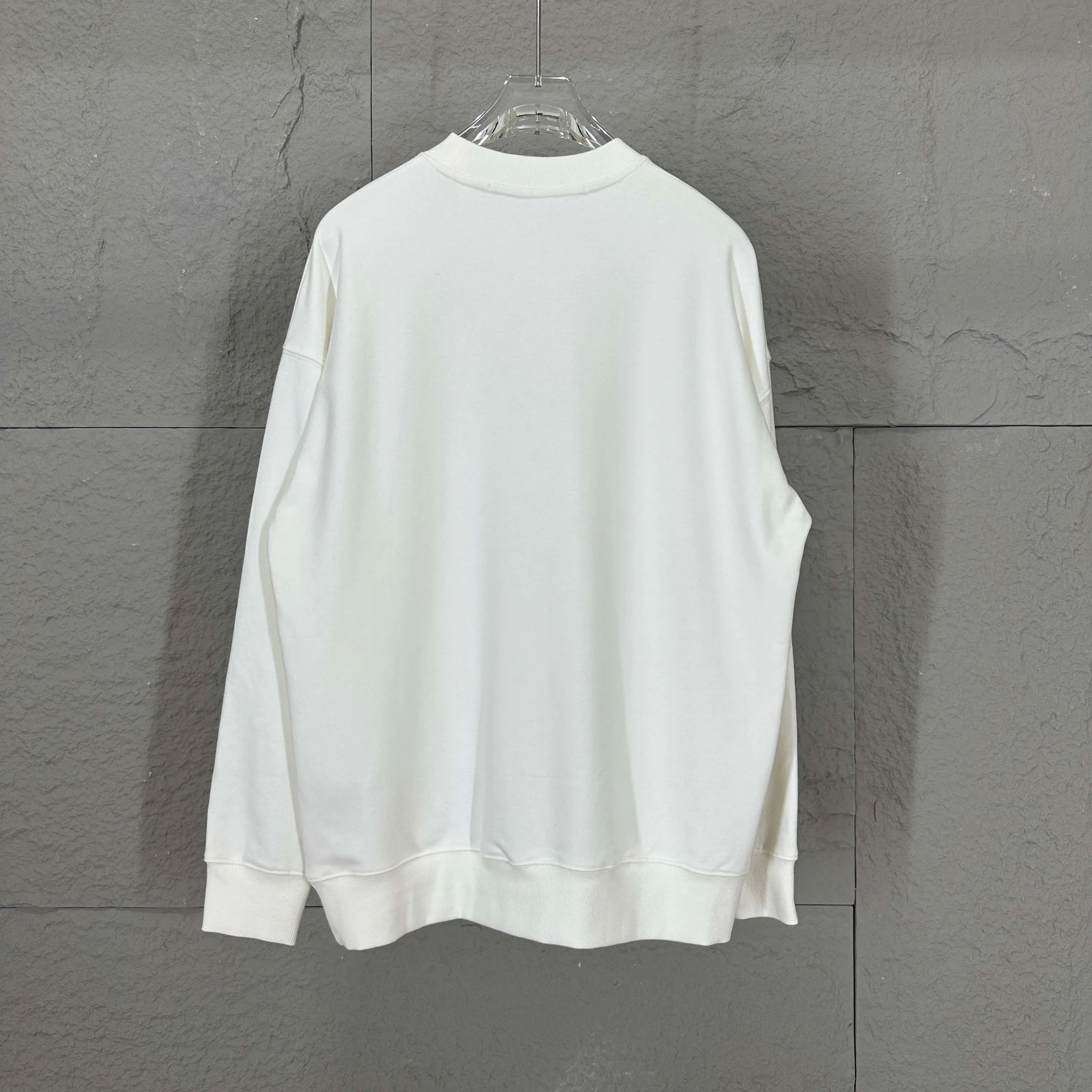 🅿️250 Ami Love 2025 Early Autumn and Winter New Style Classic Simple Embroidery Three-dimensional Big Love Letters Personalized Logo Customized Terry Fabric Long Sleeve T-shirt Unisex Color: Black White Size: S (90-130 catties) M (120-150 catties) L (140-165 catties) XL (160-180 catties) XXL (180-210 pounds)