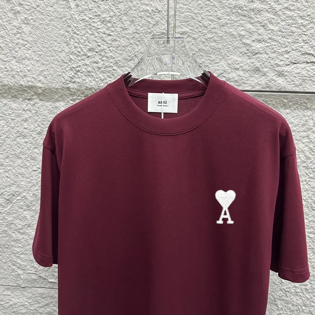 🅿️180 Ami* 2025 spring and summer new short-sleeved T-shirt, simple and classic embroidery with big love details, customized double yarn plain cotton fabric, same style for men and women. Color: black white Angora red Size: S (90-130 catties) M (120-150 catties) L (140-165 catties) XL (160-180 catties) XXL (180-210 pounds)