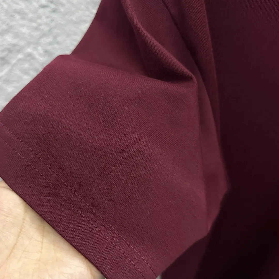 🅿️180 Ami* 2025 spring and summer new short-sleeved T-shirt, simple and classic embroidery with big love details, customized double yarn plain cotton fabric, same style for men and women. Color: black white Angora red Size: S (90-130 catties) M (120-150 catties) L (140-165 catties) XL (160-180 catties) XXL (180-210 pounds)