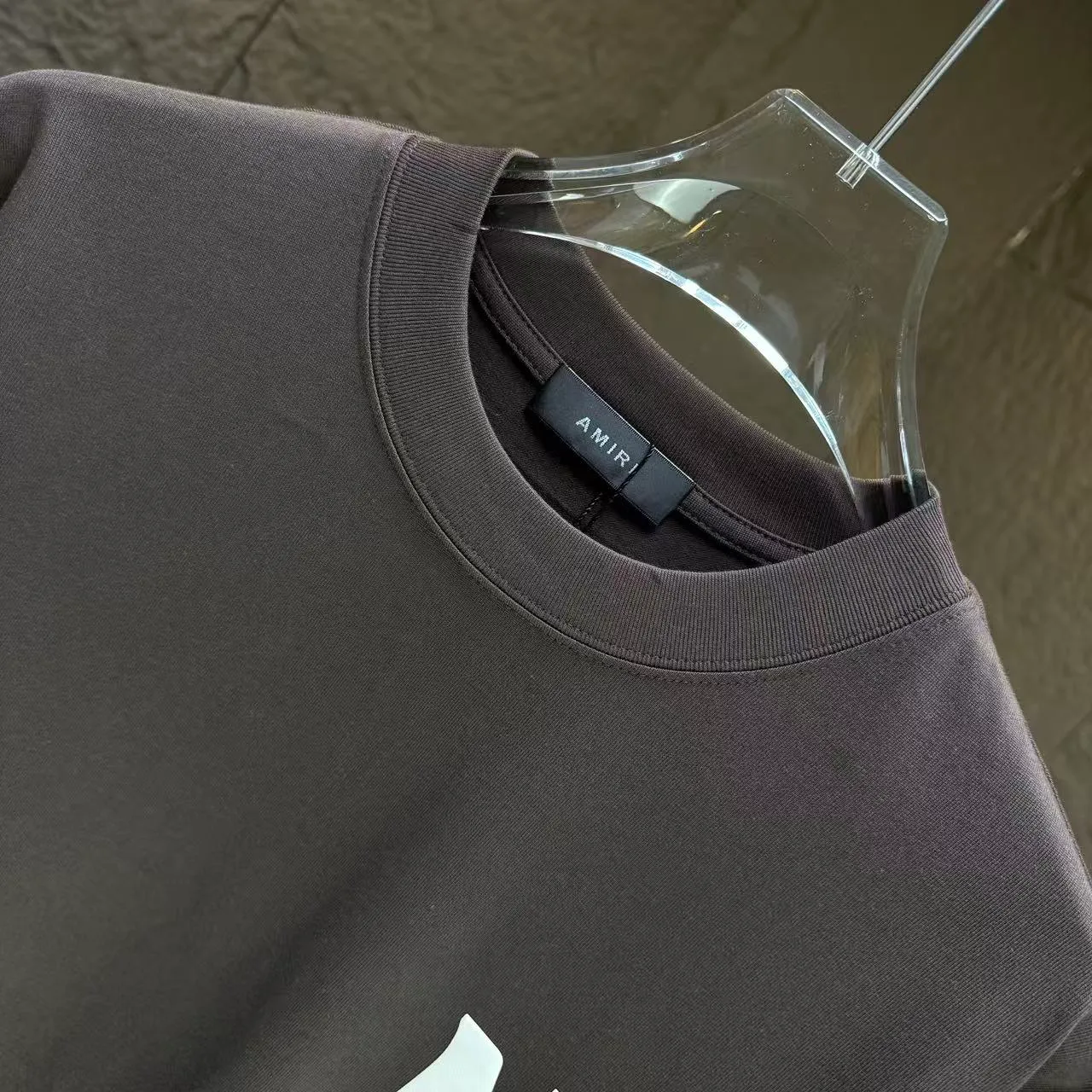 P150 AMIRI* 2025 autumn and winter new short-sleeved T-shirt Customized pure cotton letter logo three-dimensional foam Color: black white clever color dark red Size: S M L XL XXL