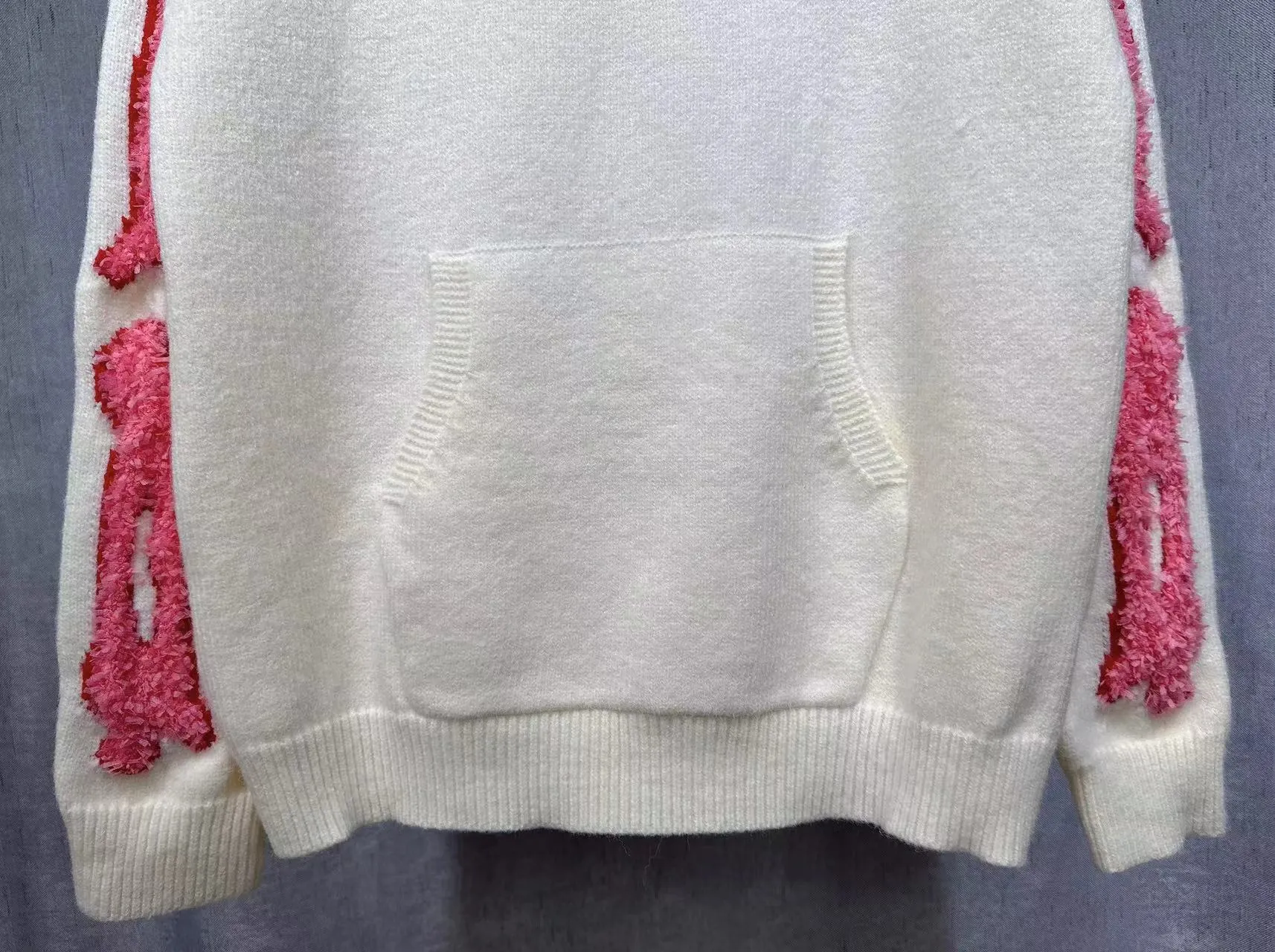 P290 🎉AMIRI new hooded sweater, logo embroidery on the chest + belly bag, 1:1 towel embroidery on the sleeves. Color: apricot white, red, gray, black, size: S M L XL XXL