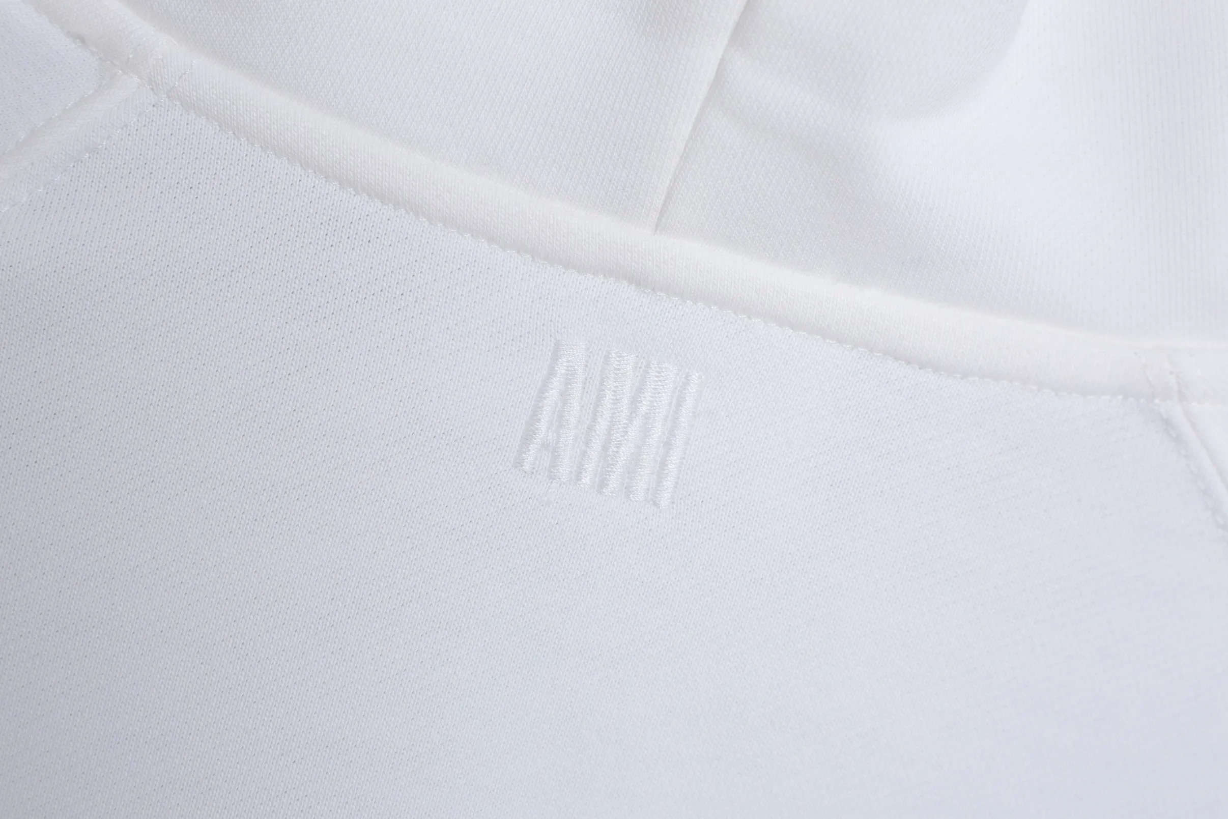 P176 AMI 25 autumn and winter new towel embroidered big heart towel embroidered raglan hooded sweatshirt, customized 360g pure cotton fabric, high version, new main wheat, washed wheat, same style for men and women, color: white, size: S-XL