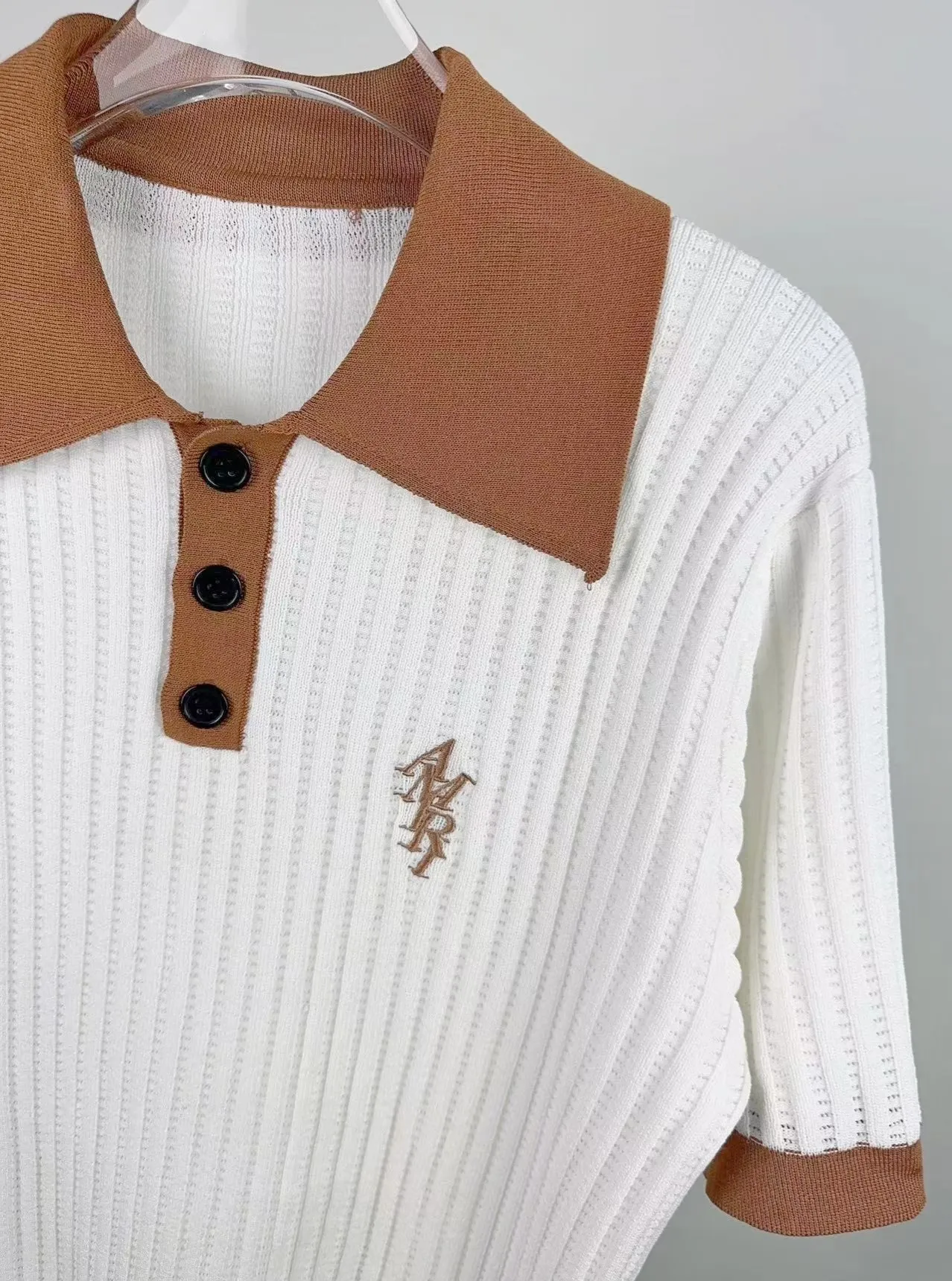 P210 🎉AMIRI new sweater short-sleeved POLO shirt, thin and breathable, embroidery on the chest, color: white black orange number: S M L XL XXL