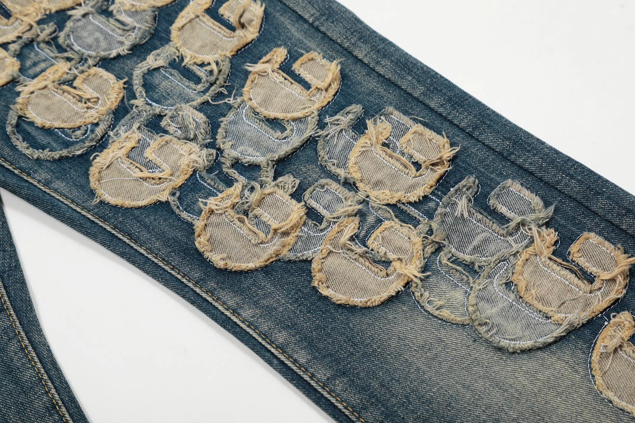 #M13 P168💰 Heavyweight AMIRI MX1 💎High Street Jeans Slim Fit Stretch Washed Knife Cut Hole Trousers FOG High Street Men's Fashion AMIRI Embroidered Patch Jeans amiri is transliterated as Emil, which is the name of the founder. Mike Amiri, the founder of amiri, grew up in Los Angeles, USA, and was influenced by local street culture and Punk Rock since he was a child. Due to his influence, he founded the amiri brand named after himself. A variety of trendy clothing meets the needs of different fashion players. Amiri clothing has novel and unique styles and is a well-known street brand in the United States. The styles and styles of many clothes are loved by many street photographers. The various clothing styles meet the dressing needs of different people, show their unique temperament, and show the trend of dressing. amiri's jeans are relatively famous. Not only do they have many styles, but the quality of the jeans is also very good. Many celebrities have also worn amiri brand jeans.  The jeans of the amiri brand break through the production process and cutting of the original jeans. The fabrics are relatively soft and comfortable, and are not as hard as some jeans, which can irritate the skin and cause the skin to bleed when worn. Los Angeles trendy brand Amiri's jeans are made with great detail from tailoring to texture, adding wrinkles, bullet holes, damage and other details to add to the trendiness of the jeans. You can choose the style that suits you according to your own needs. Only when you wear a suitable style can you have a certain sense of fashion.  In recent years, high street has become a word that appears more and more frequently in men's clothing. High street style has also become an important direction for everyone's matching. High street-related items basically cannot avoid oversize or drop-shoulder tops. The lower body is matched with trackpants or tight-fitting denim. Among them, in my opinion, the most representative one is perhaps annihilation. What I bring to you today is the MX1 patchwork denim worn by many Internet celebrities in Xiaohongshu. It is operated by a Ningbo washing factory. Front and back. The trousers have a beautiful fading color with cat whiskers. Full of high-end feel. Knee-part damage design with leather patchwork design. Already used as facade design. Leather waist nameplate. Customized crotch placket hardware. Engraving and molding. The focus of this style is not on washing, but on the shape and version of the damage. The secret lies in the craftsmanship of the master. The cost of hand-made products such as fraying, machining, knife cutting, etc. is far beyond comparison with assembly line products. Color: Picture color Size: 30-32-34-36