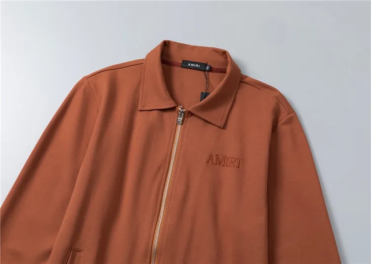 P580 🌸🌸🌸 Amiri 2025 Autumn and Winter New Style Suit High quality, top version trading company channel order, overseas boutique exclusive limited sale, classic is eternal, it is definitely worth buying! This type of suit is also a must-have. You don’t have to think about how to match it, you can just get it in one set! Customized fabric, smooth to the touch, yet stiff and stylish, giving the upper body a full texture! The overall design is simple and elegant without losing style. It has a strong sense of upper body and is definitely at the forefront of fashion. It is very comfortable to wear. There is no need to say much about the style and cut of the pants. The upper body is exquisite and vivid. It is a truly top-notch casual suit that can be used in various occasions whether it is sports or leisure time! ! !   Three complete standards Color: Picture color Size: M, L, xL, xxL, xxxL